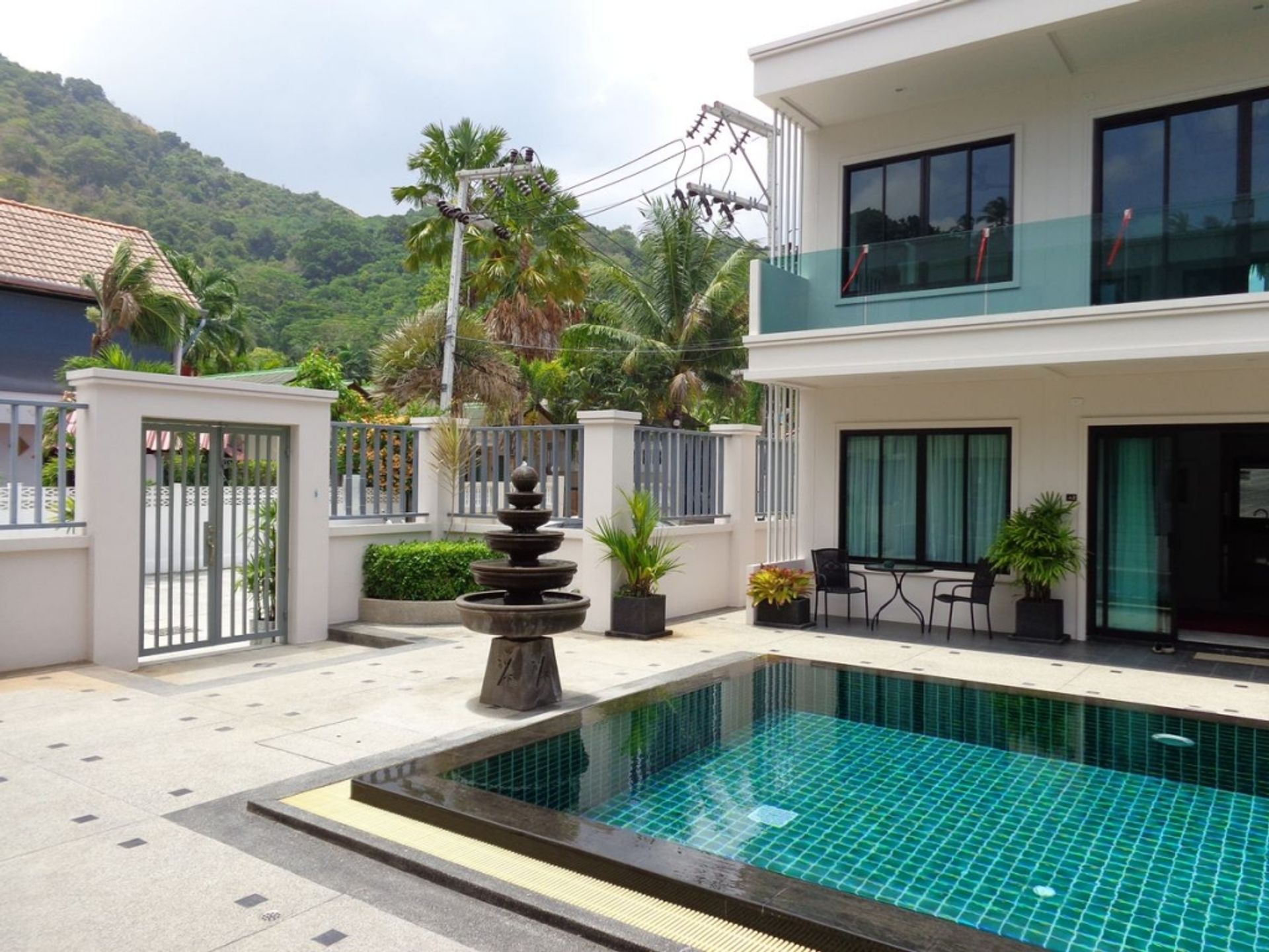 Condominium in Ban Kata, Phuket 10760225