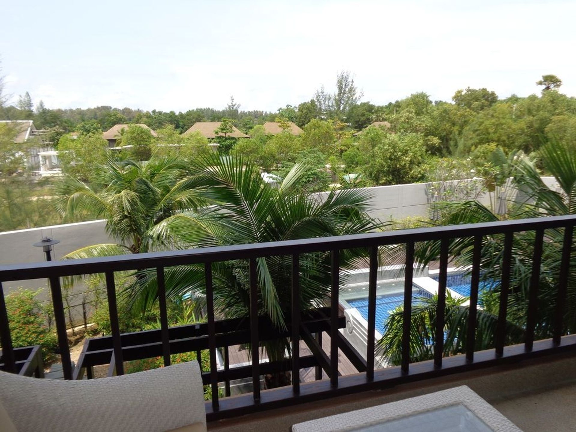 Condominium in Choeng Thale, Phuket 10760236