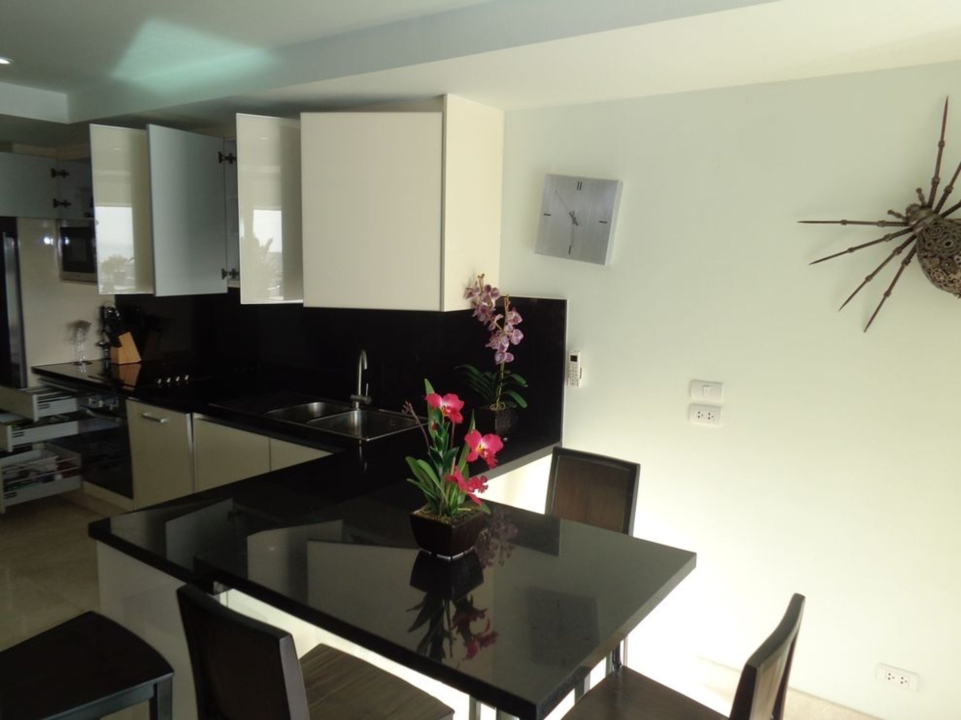 Condominio en Tambon Karon, Chang Wat Phuket 10760245