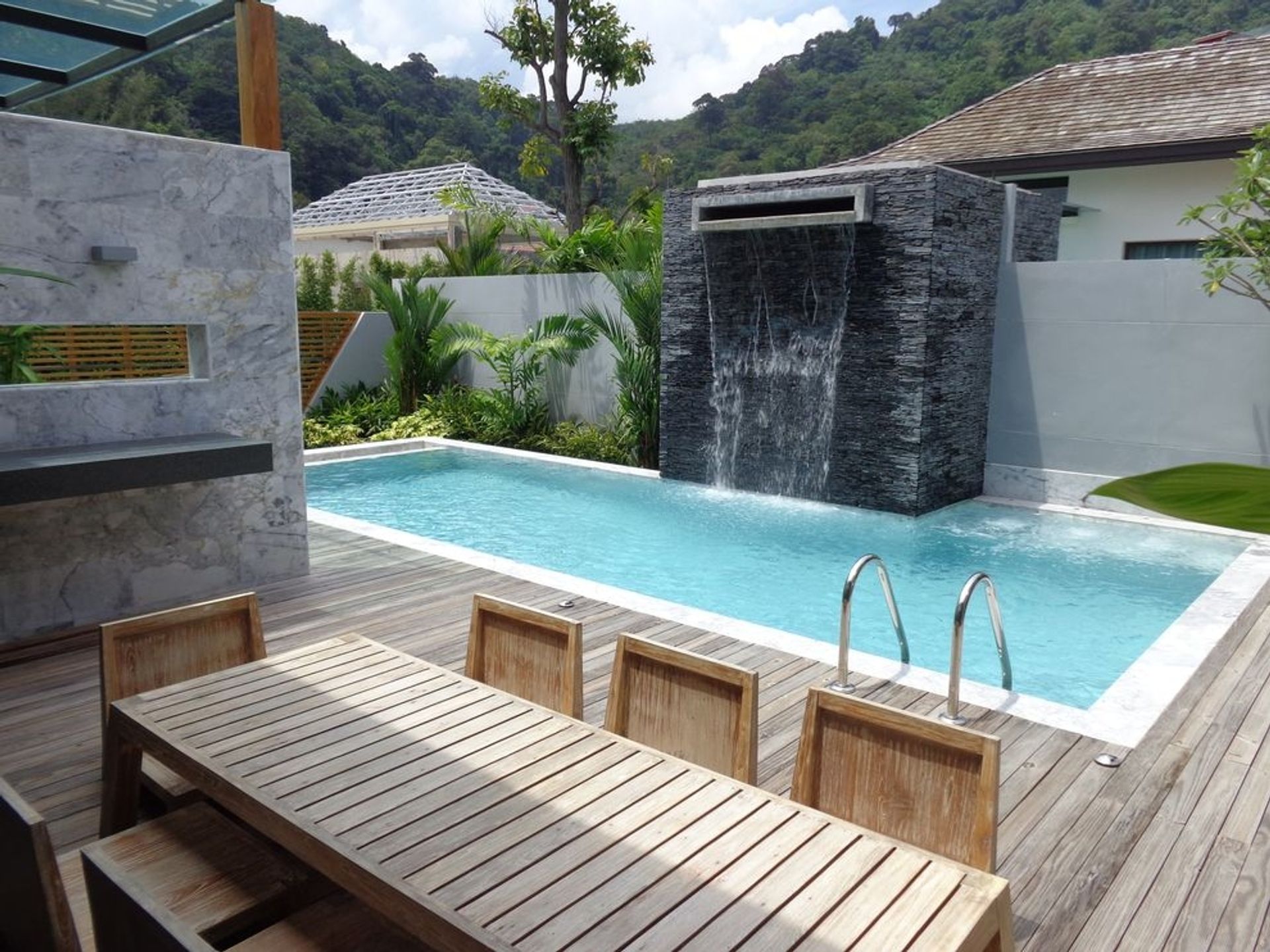 Casa nel Tambon Kamala, Chang Wat Phuket 10760261