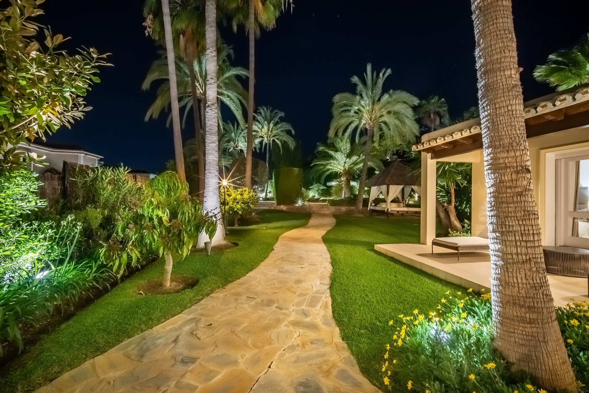 House in Marbella, Andalucía 10761450