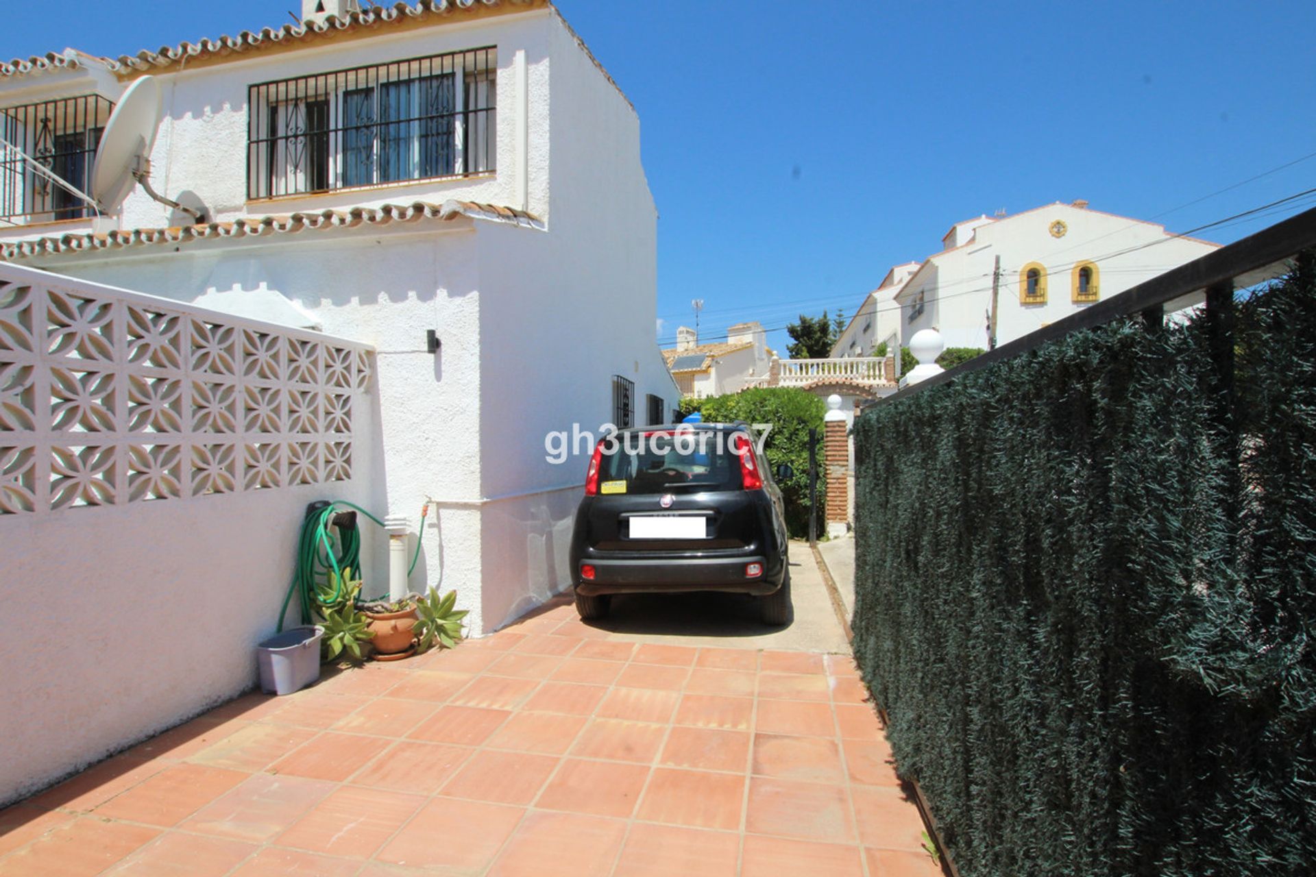 House in Fuengirola, Andalusia 10761617