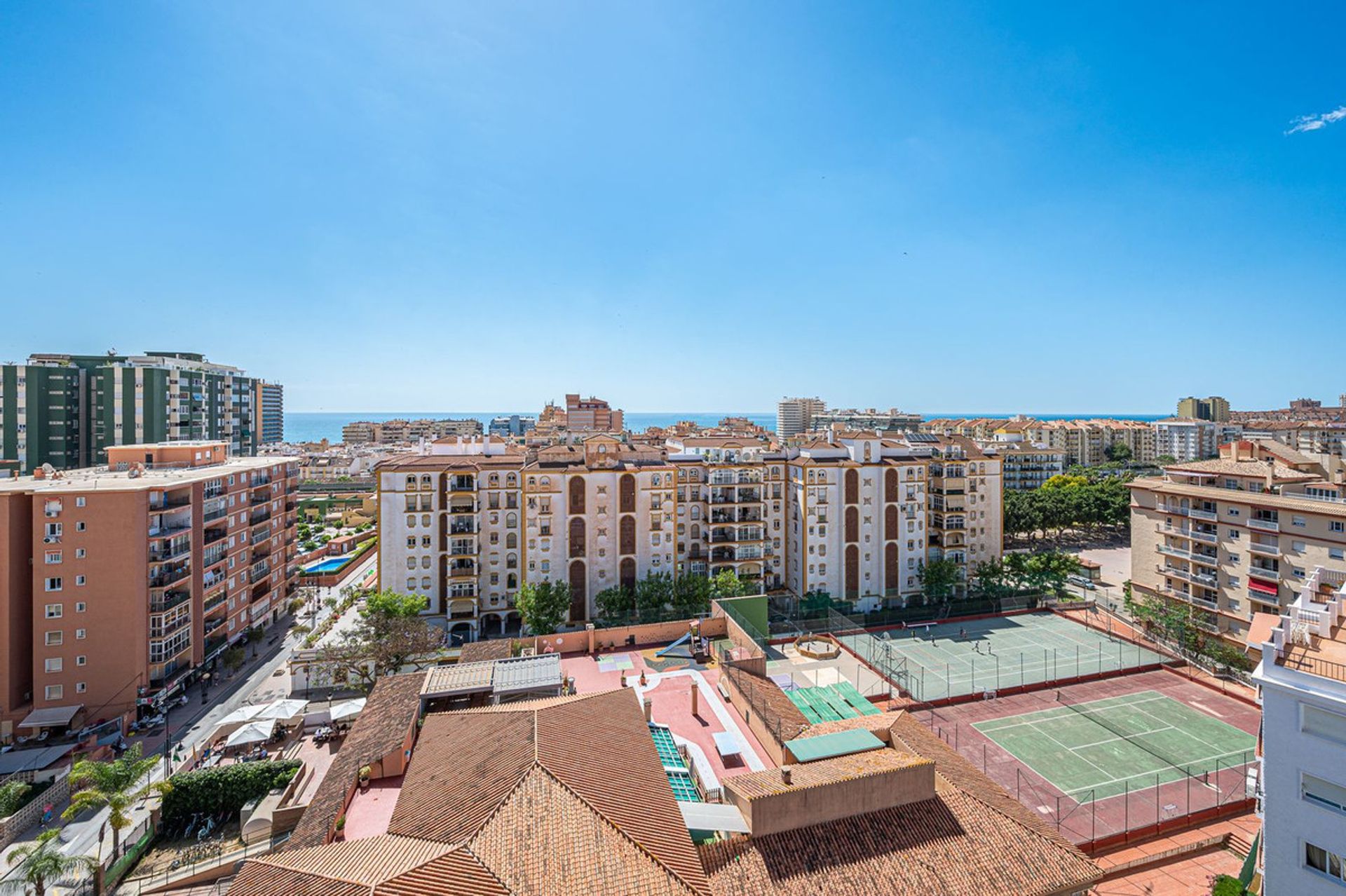 Condominium in Fuengirola, Andalucía 10761906