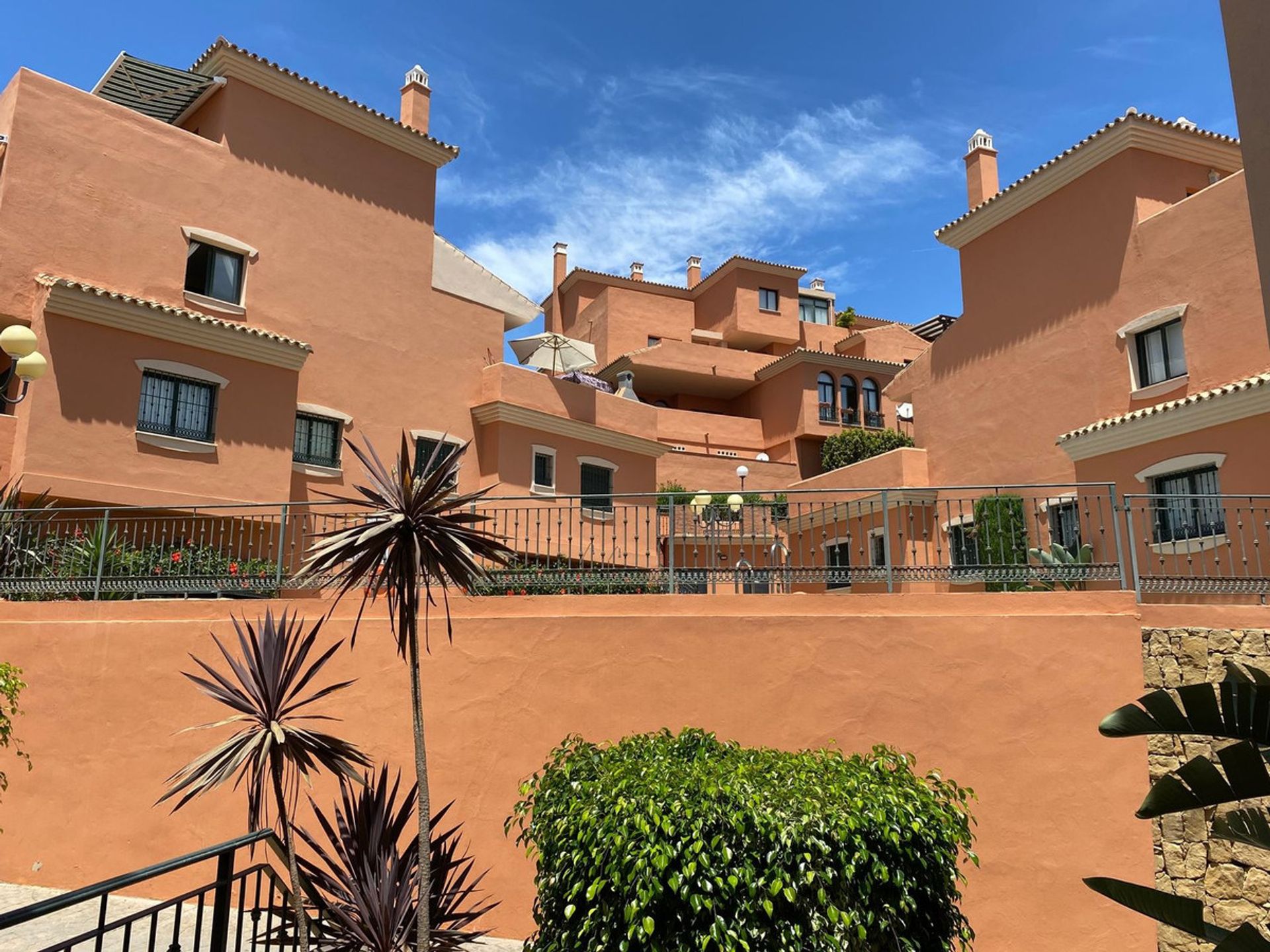 Condominium in Marbella, Andalucía 10761924