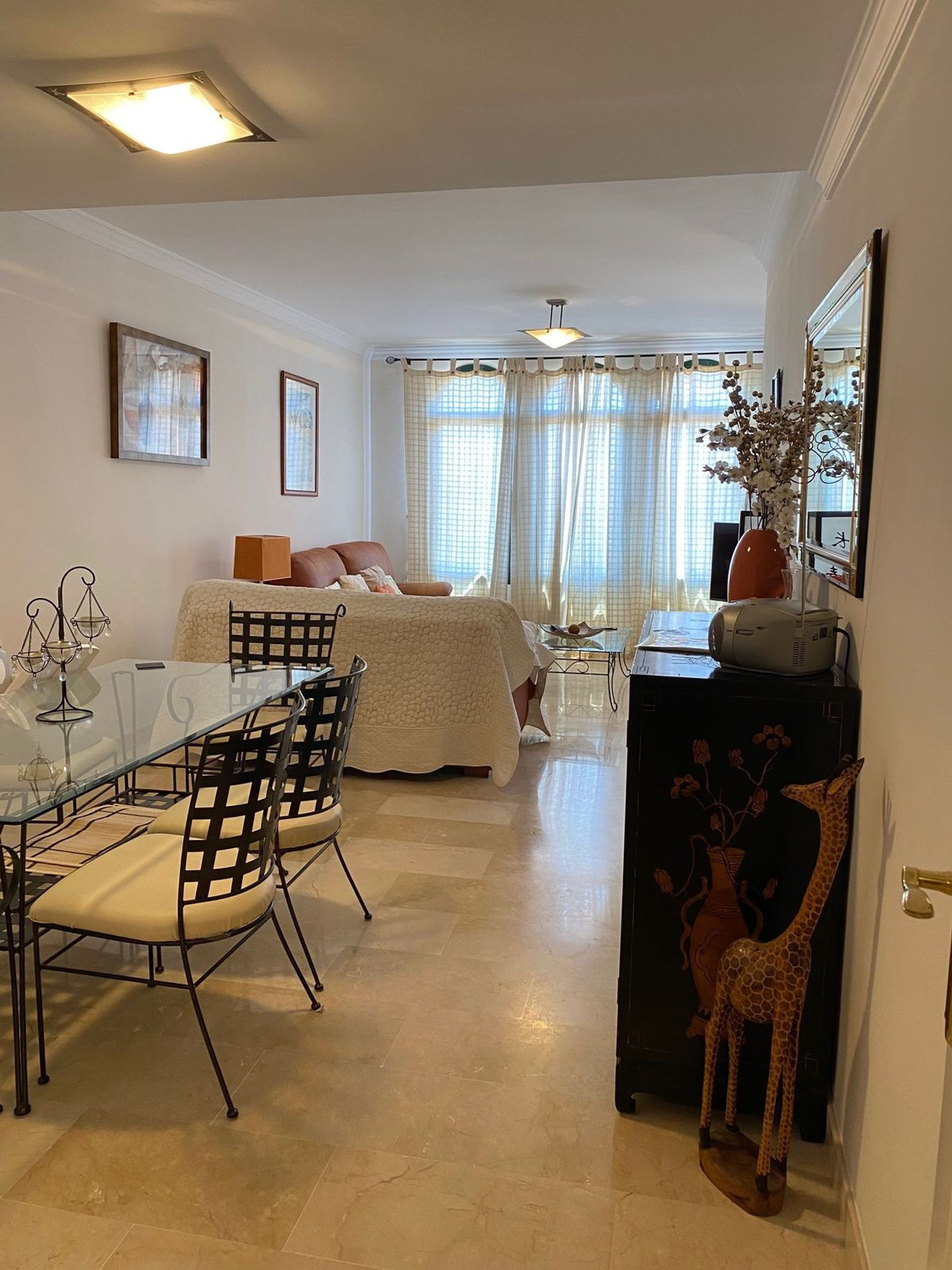 Condominium in Marbella, Andalucía 10761924