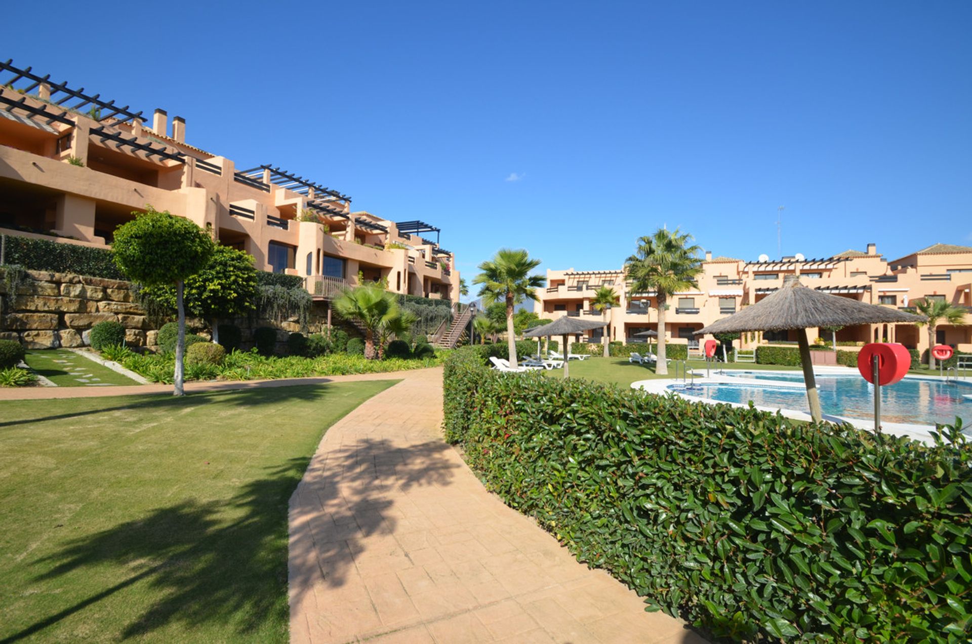 Condominio en San Luis de Sabinillas, Andalucía 10762194