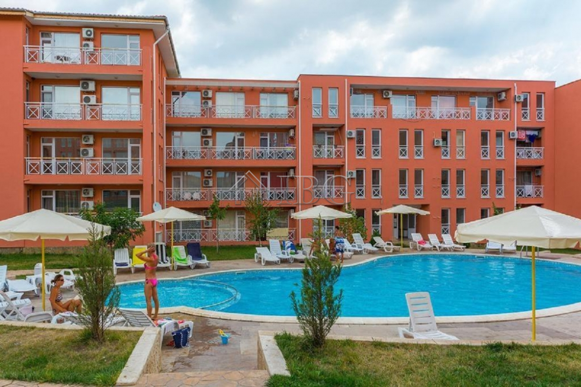 Condominium in Nessebar, Burgas 10762491