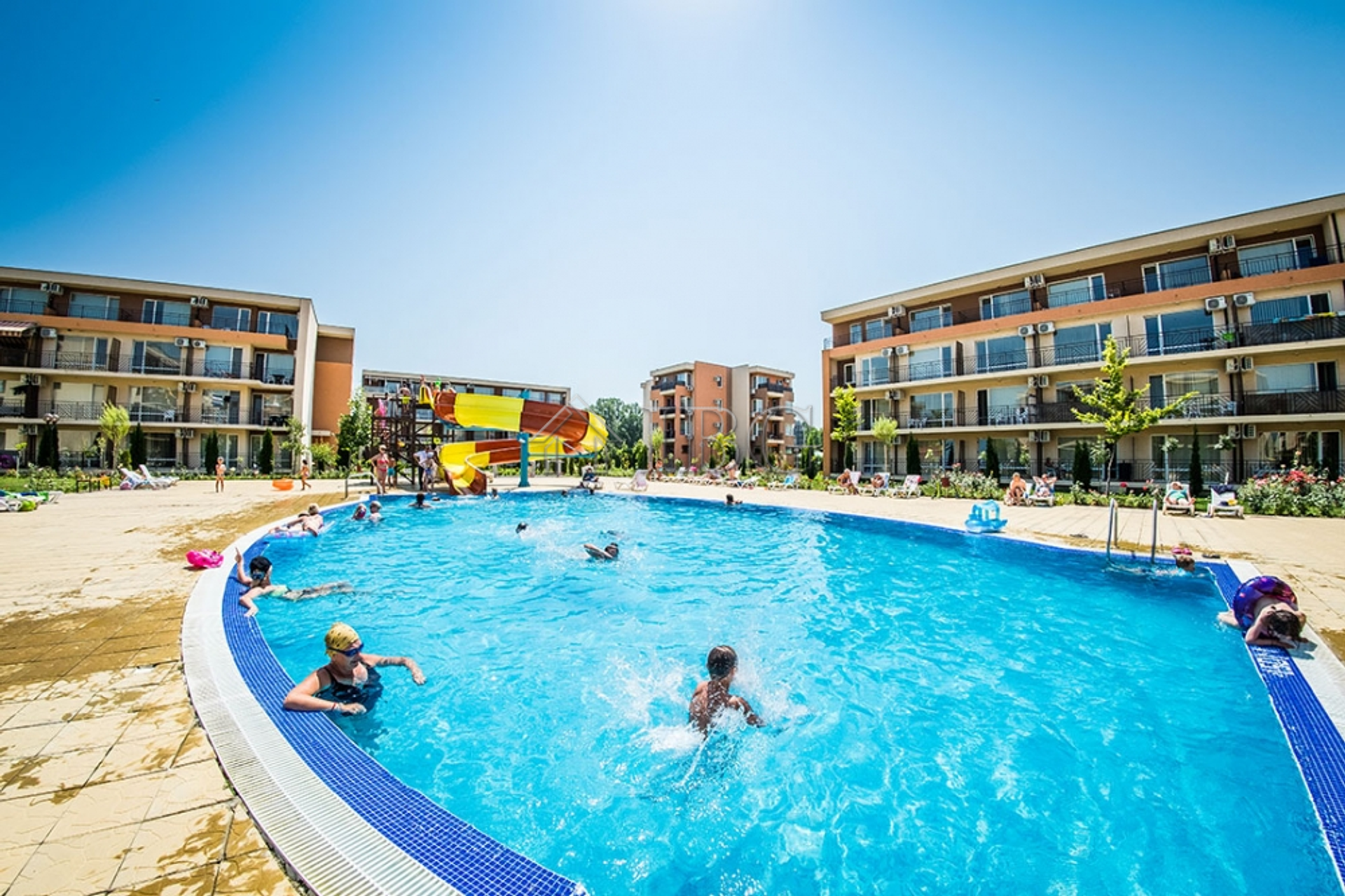 Condominio en Sunny Beach, Burgas 10762495