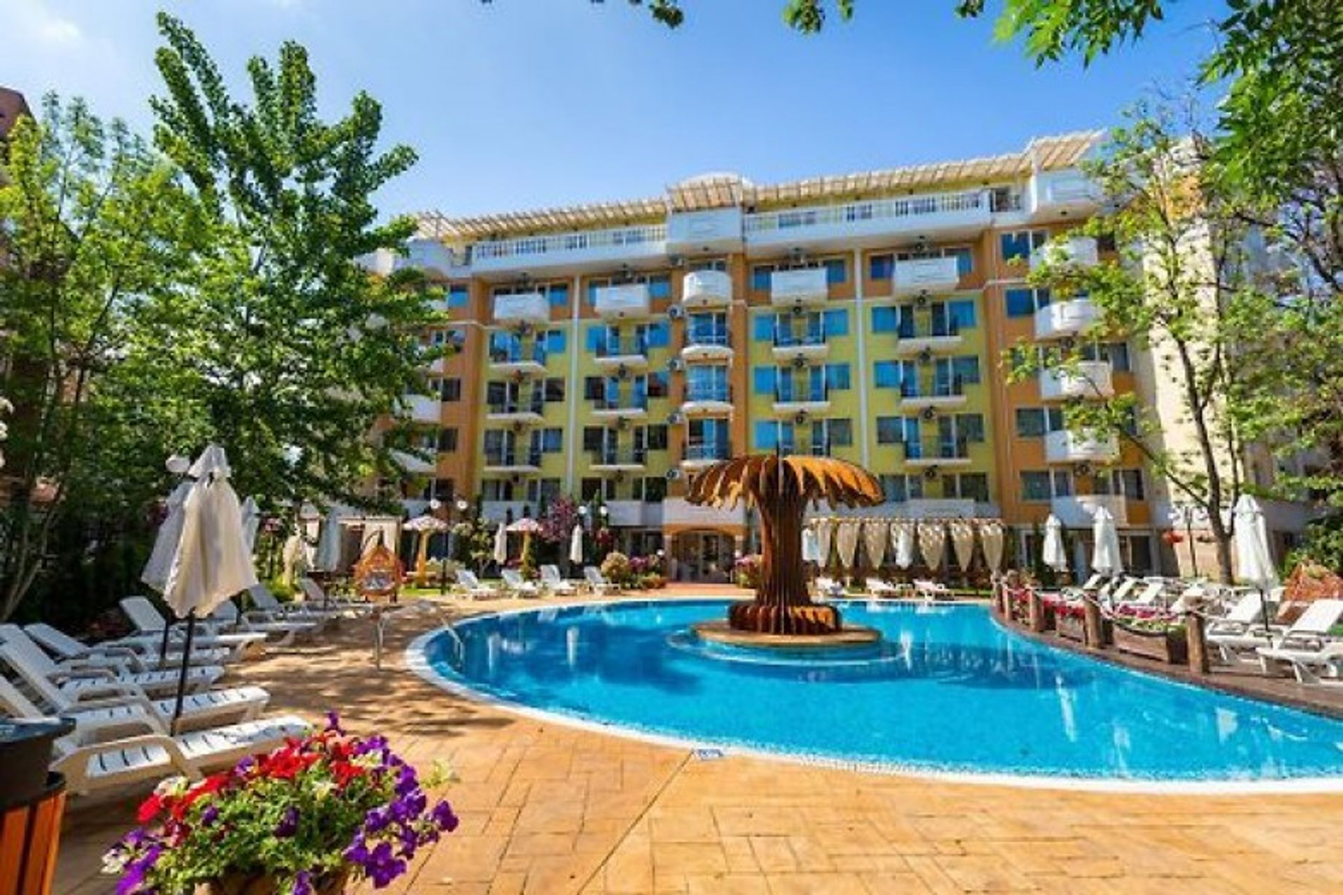 Condominio en Nesebar, Burgas 10762760