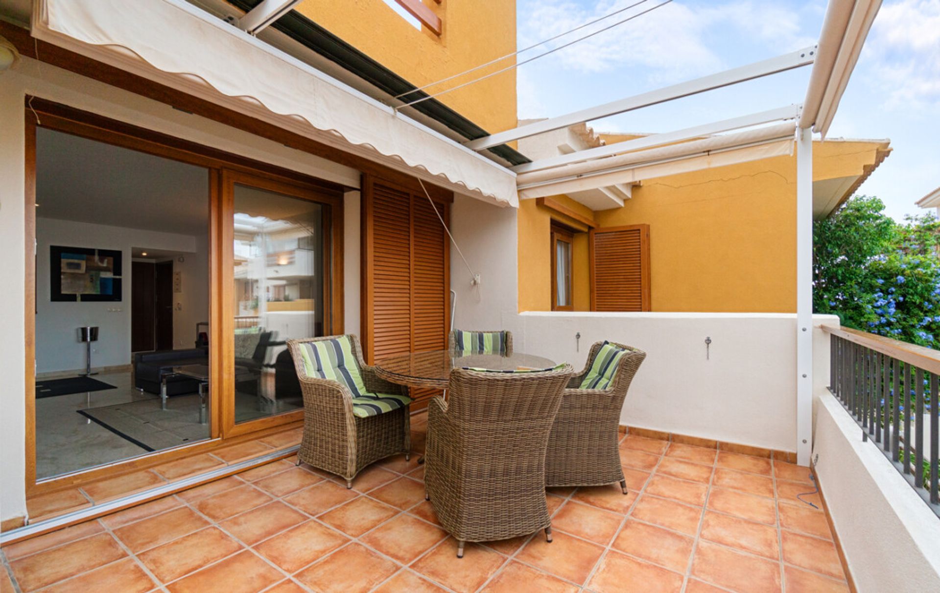 Condominium in Punta Prima, Comunidad Valenciana 10762828