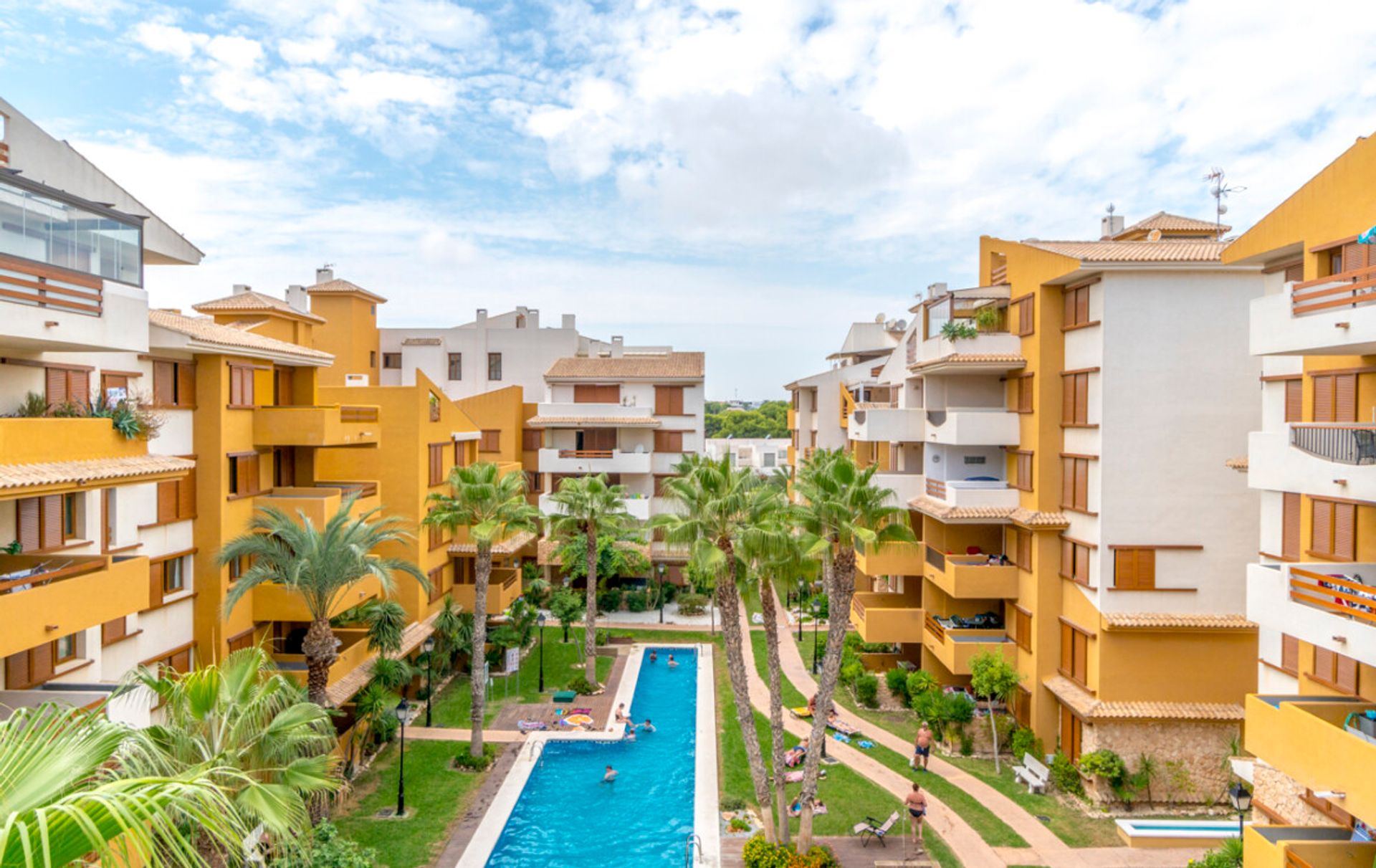 Condominium in Punta Prima, Comunidad Valenciana 10762828