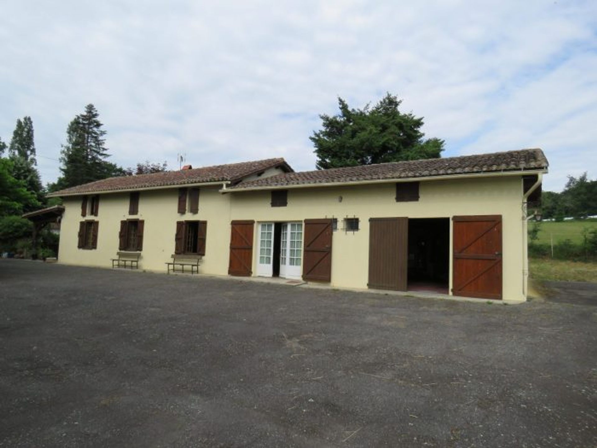 loger dans Castelnau Magnoac, Occitanie 10762897