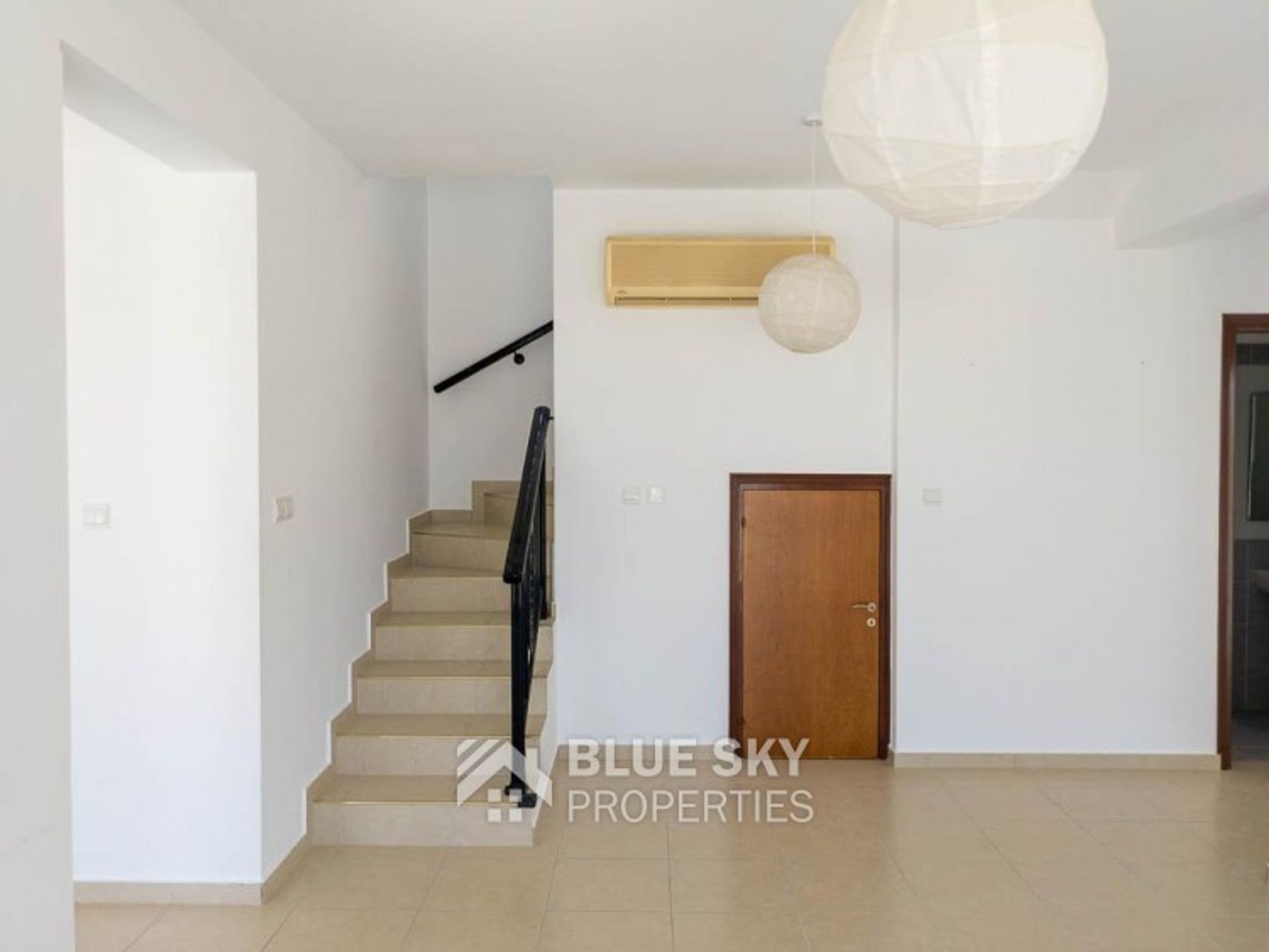 Hus i Emba, Paphos 10763602