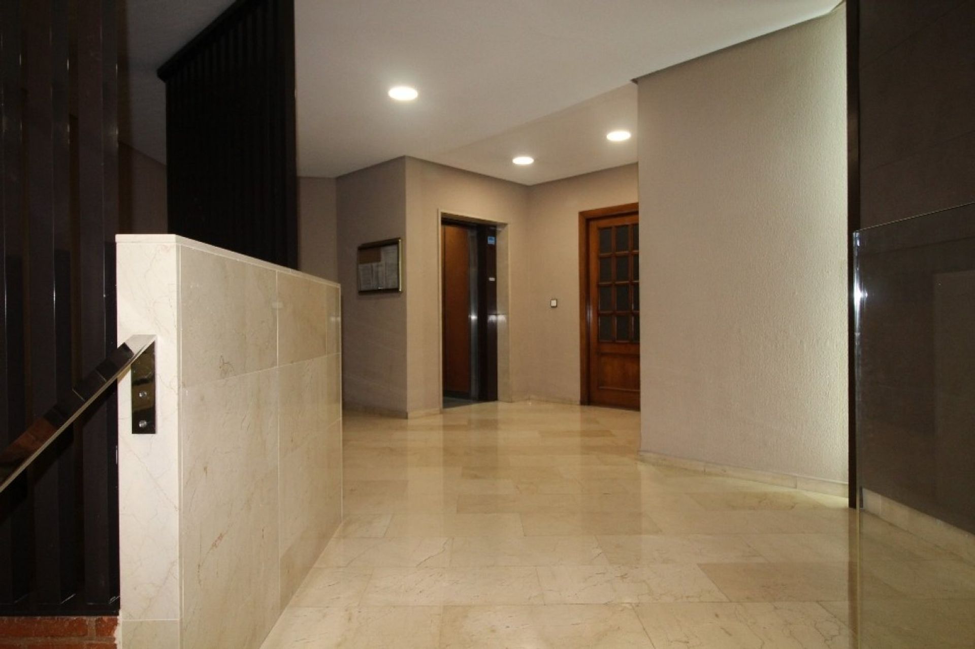 Condominium dans Alicante (Alacant), Comunidad Valenciana 10763727