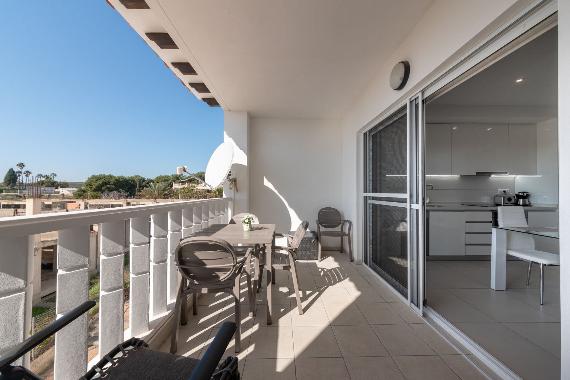 Condominium in Alicante, Valencian Community 10764175