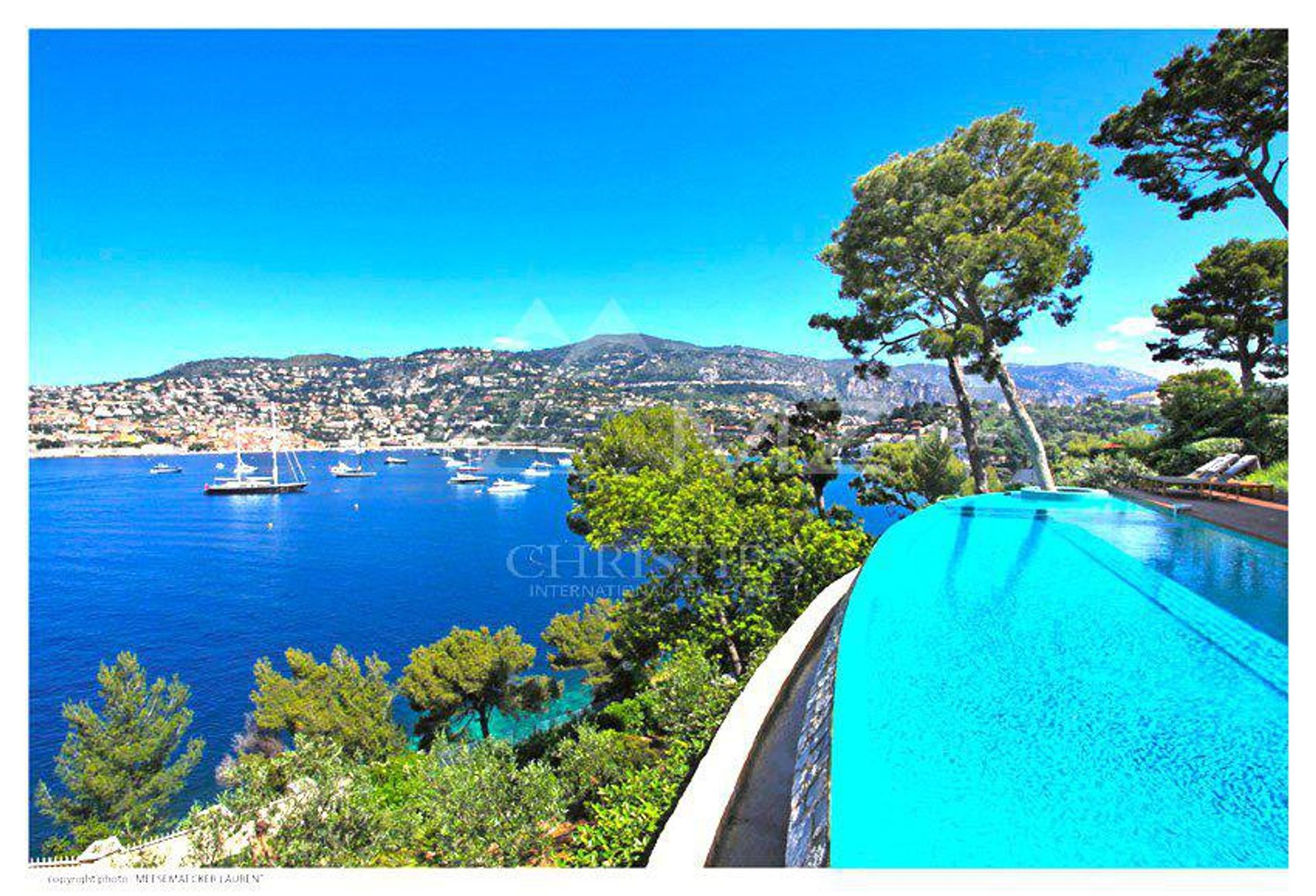 Huis in Saint-Jean-Cap-Ferrat, Provence-Alpes-Côte d'Azur 10764278