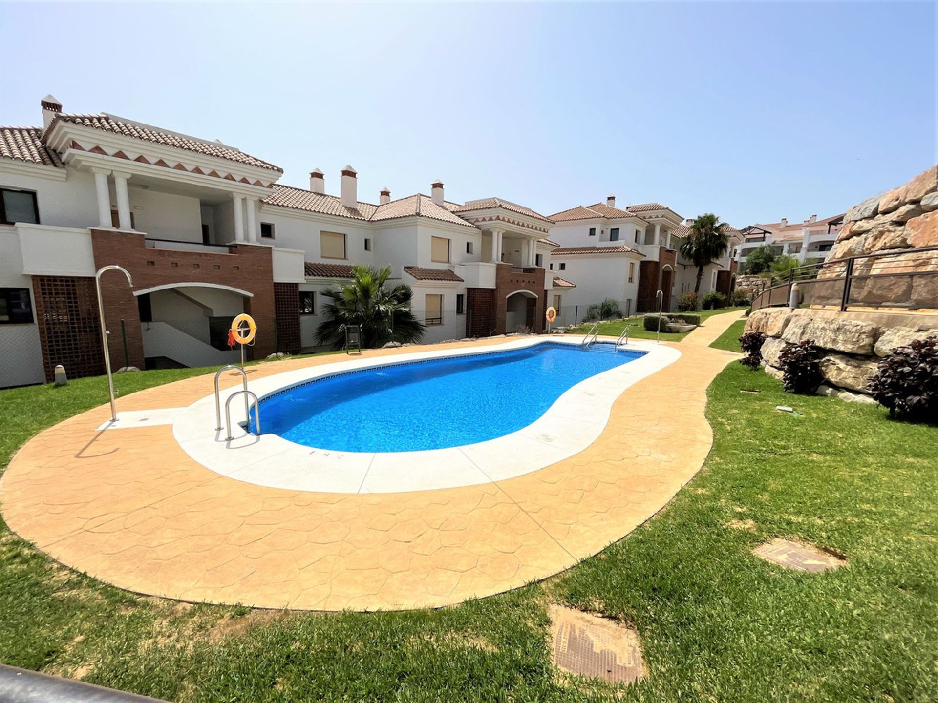 Condominio nel San Luis de Sabinillas, Andalusia 10764863