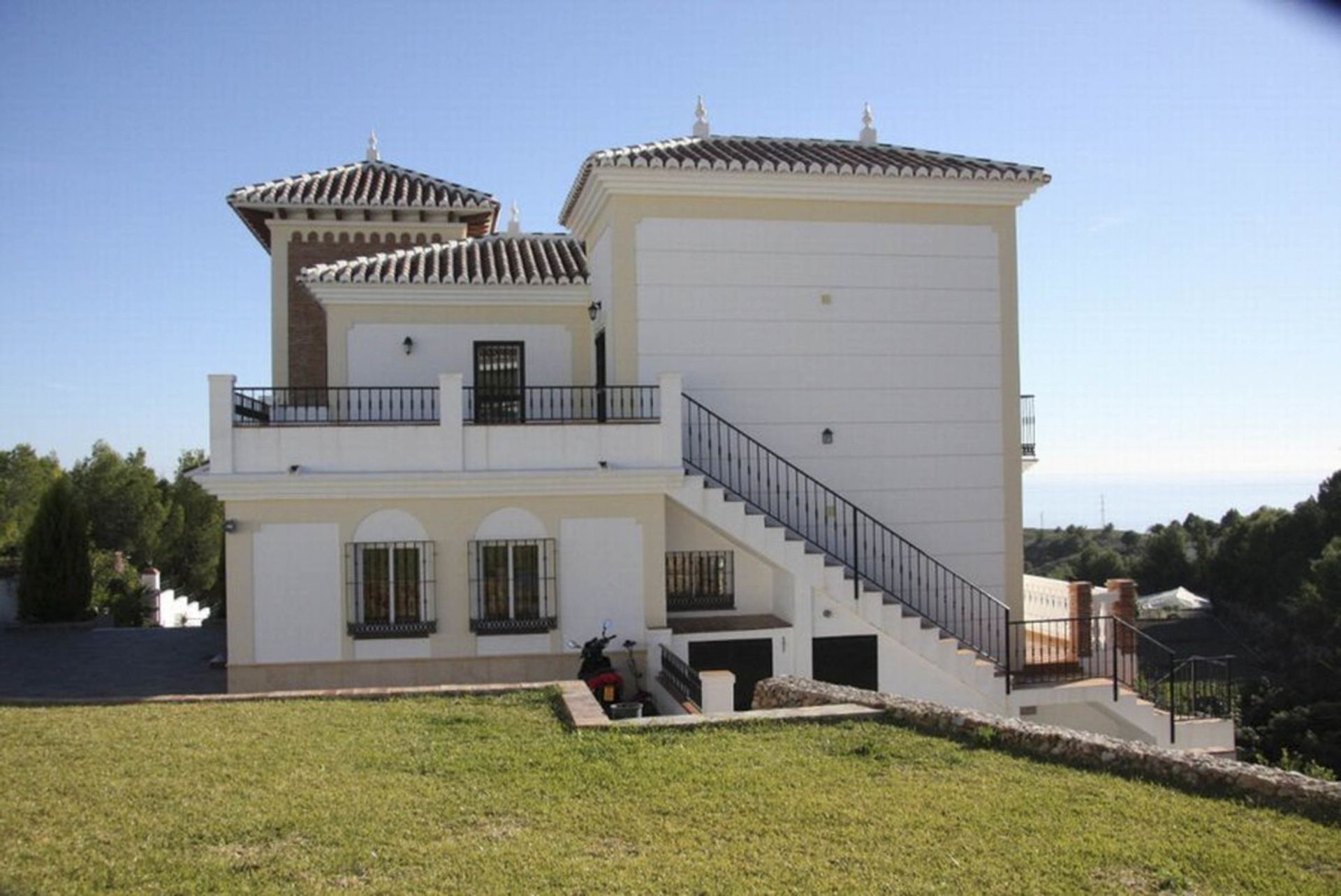 Huis in Frigiliana, Andalucía 10764919