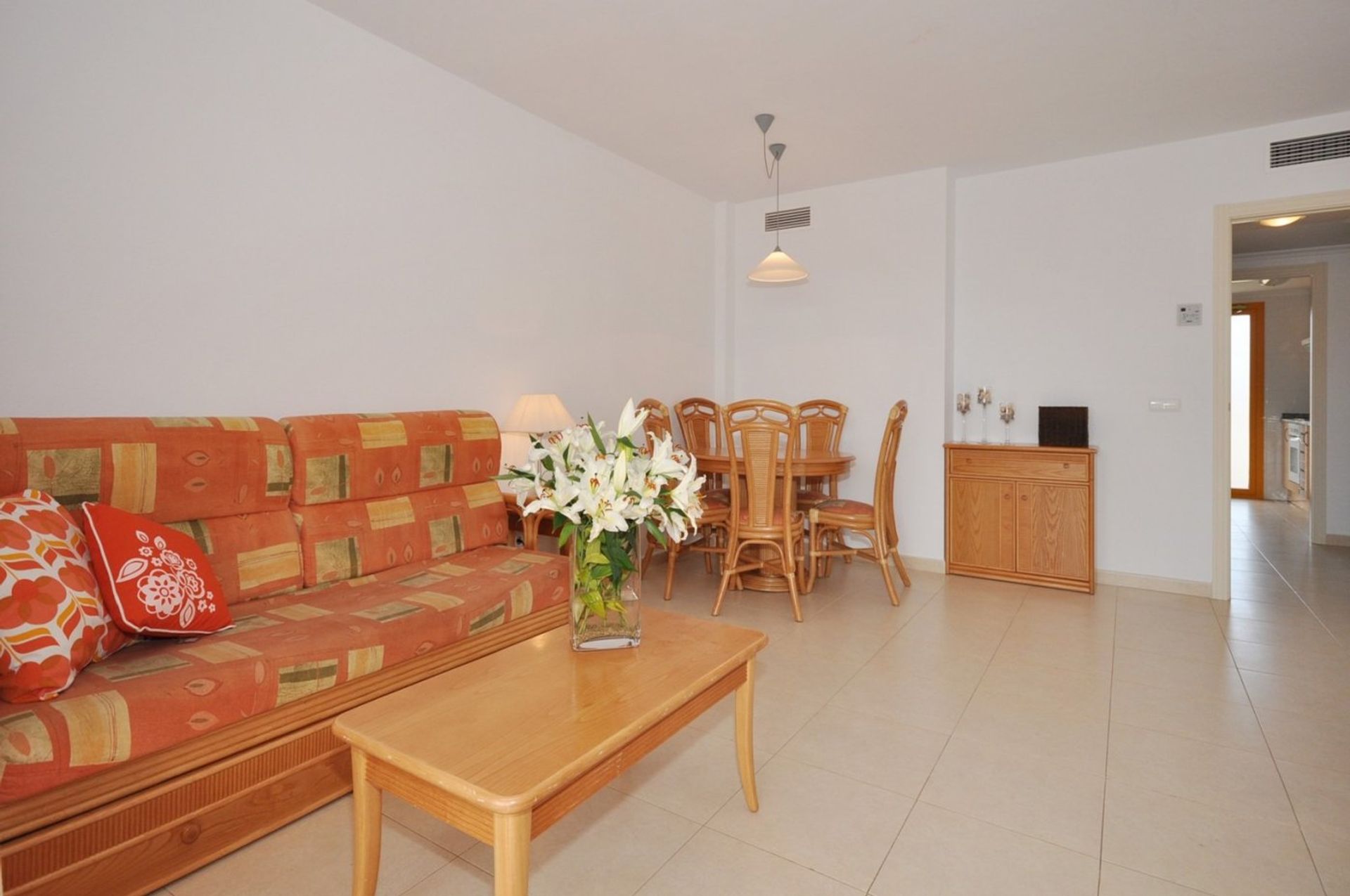 Condominium in Calpe, Comunidad Valenciana 10765315