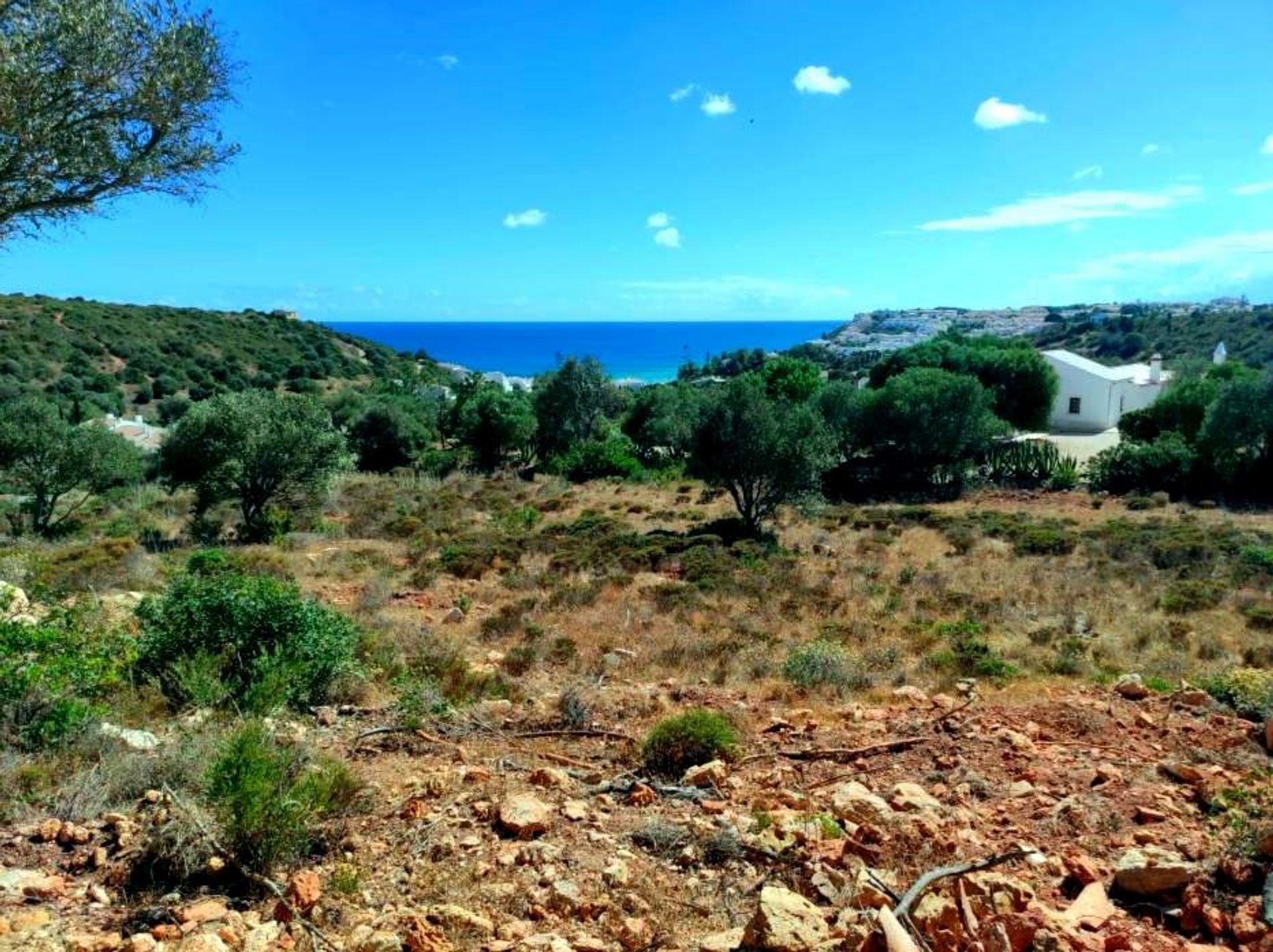 Land in Praia da Salema, Faro 10765804