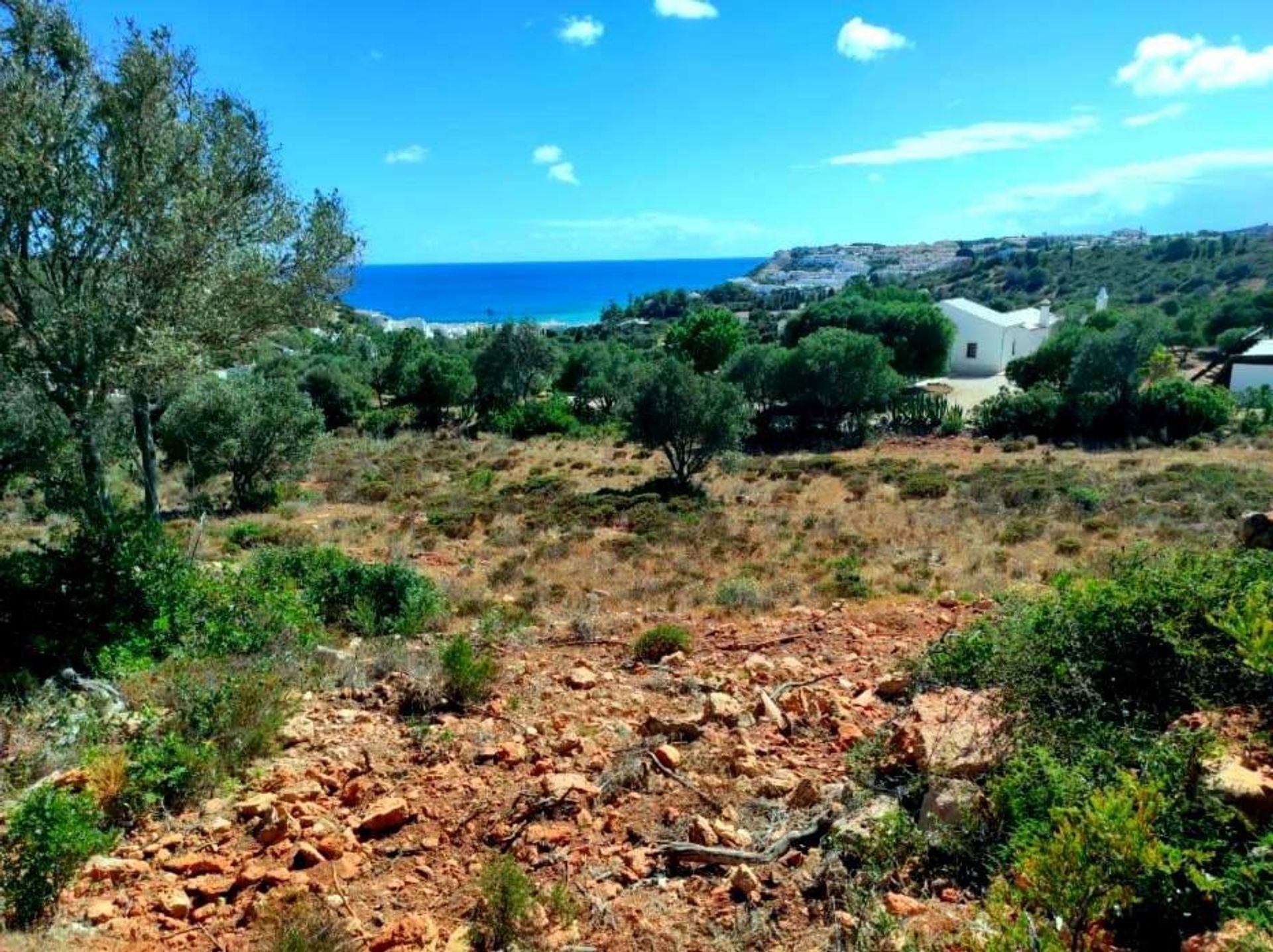 Land in Praia da Salema, Faro 10765804