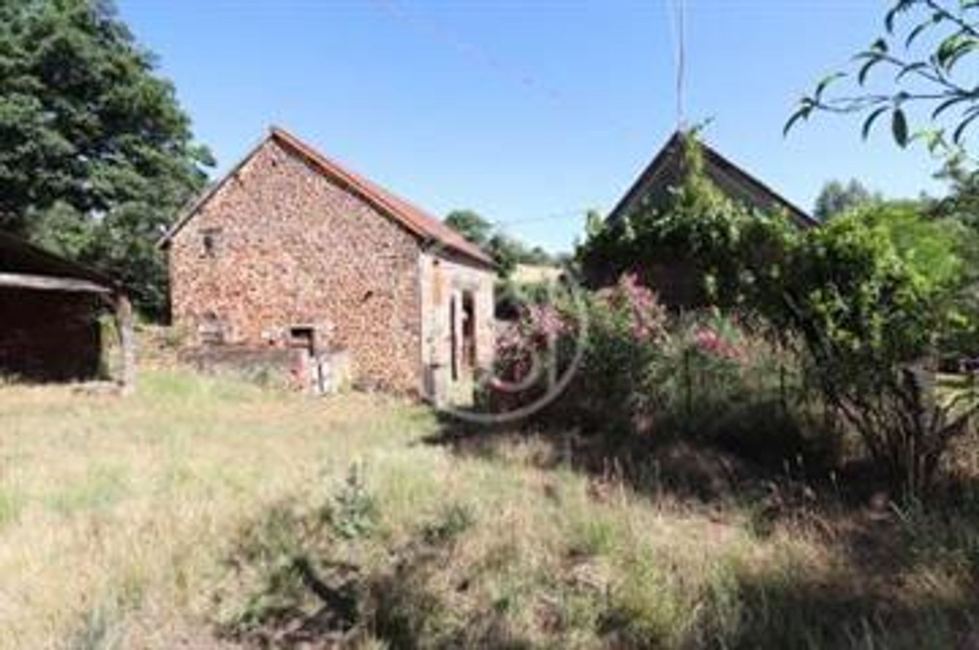 rumah dalam Saint-Benoît-du-Sault, Centre-Val de Loire 10769195