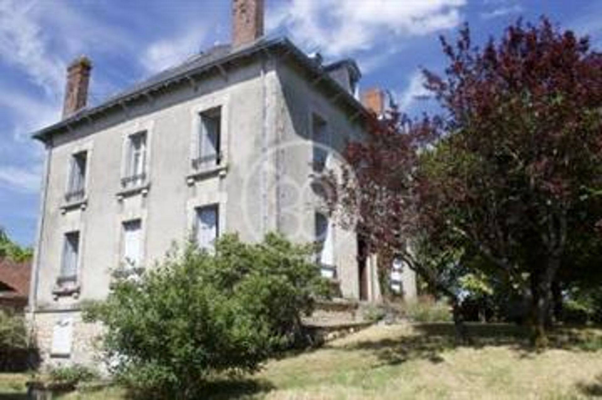 casa en Brigueuil, Nueva Aquitania 10769203