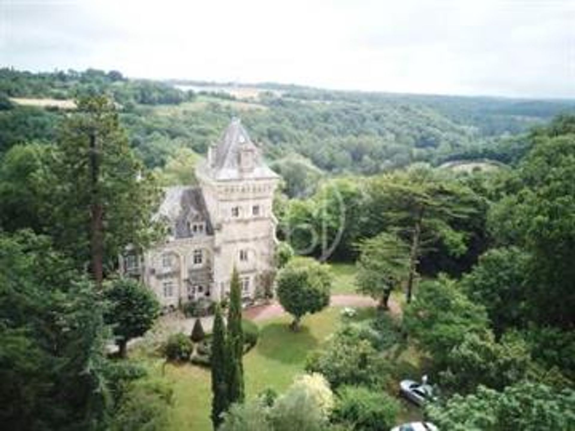 بيت في La Creche, Nouvelle-Aquitaine 10769204