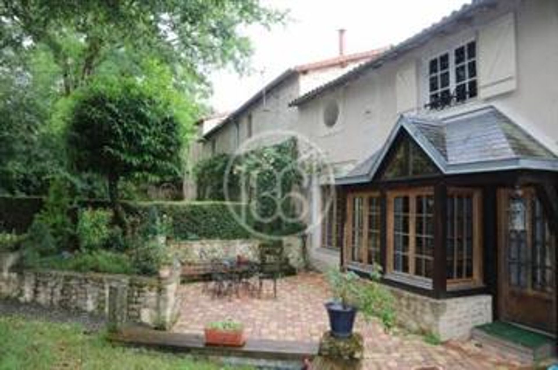 Huis in La Creche, Nouvelle-Aquitaine 10769204