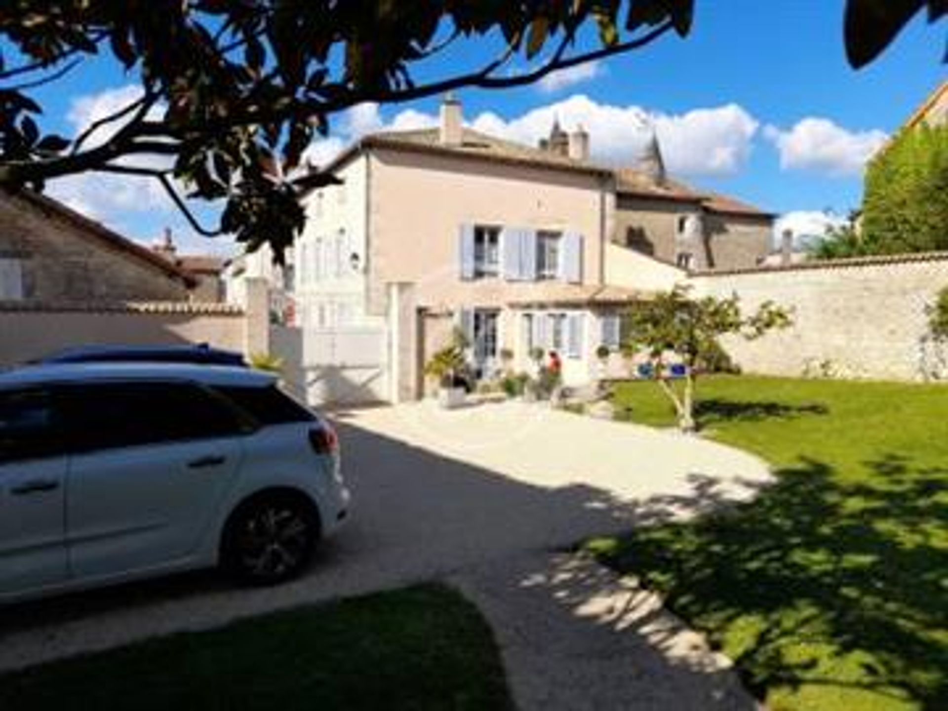 Huis in Couhe, Nouvelle-Aquitaine 10769210