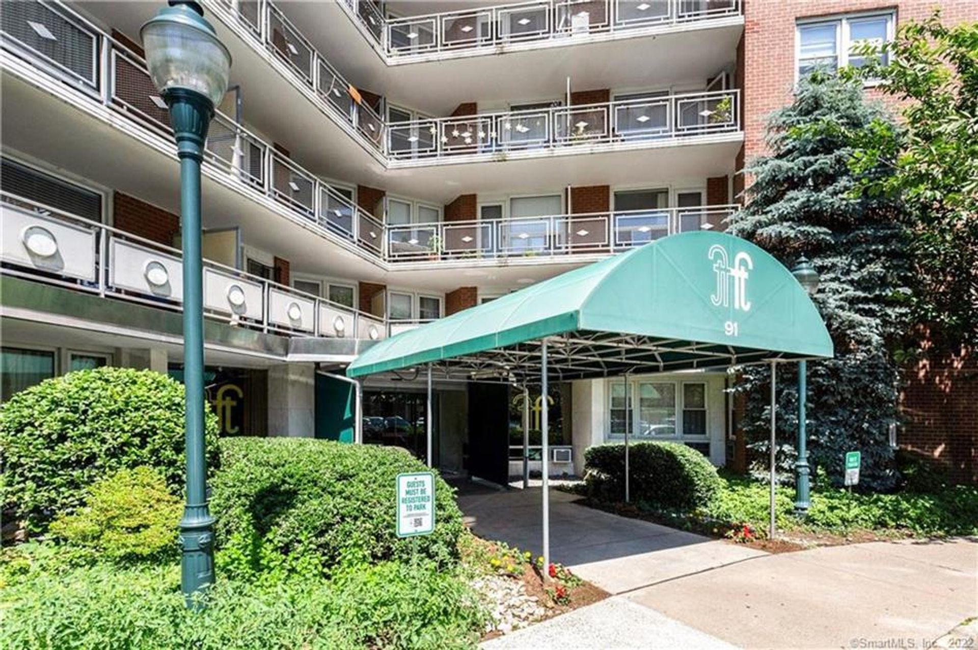 Condominium in Ridgeway, Connecticut 10769312