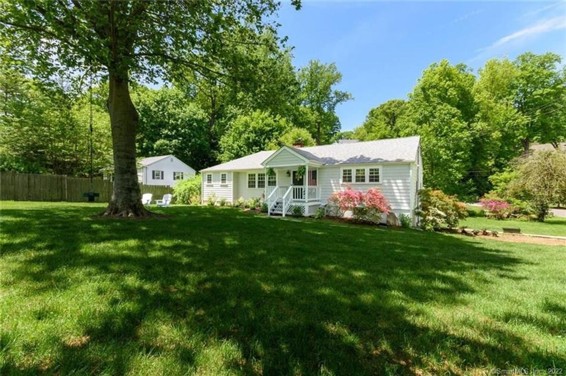 House in Round Beach, Connecticut 10769391