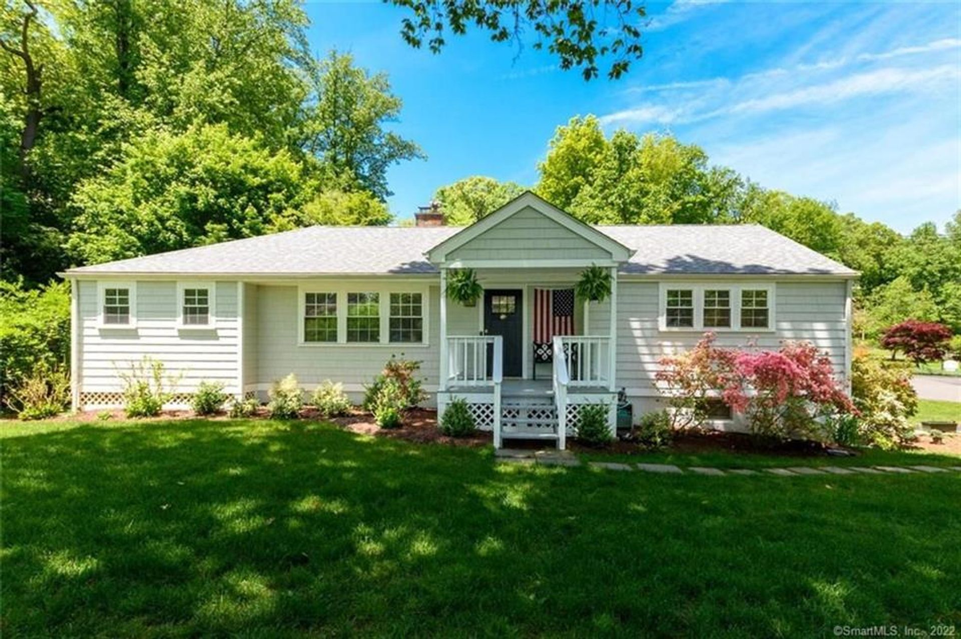 House in Round Beach, Connecticut 10769391