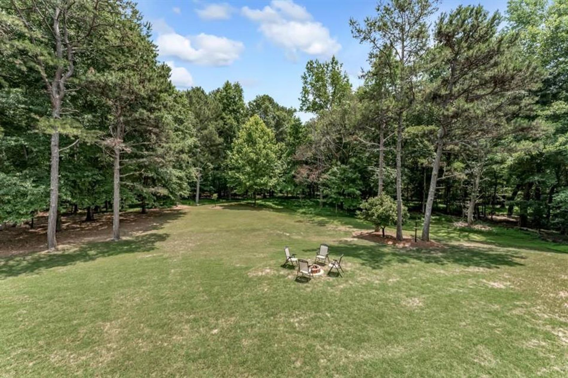 House in Shake Rag, Georgia 10769536