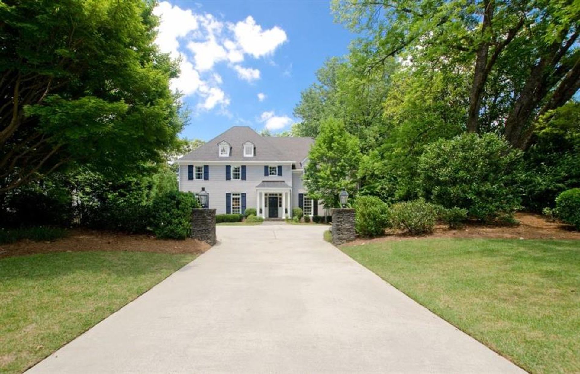 House in Hillside Cottages, Georgia 10769614