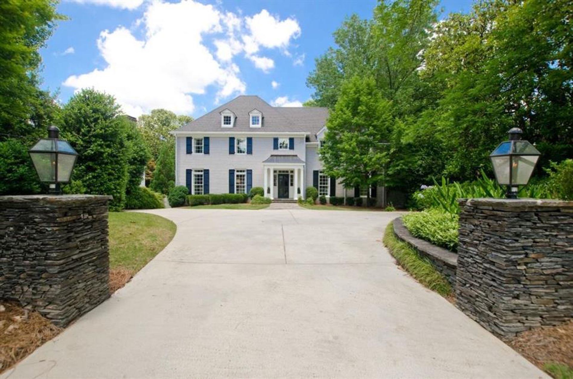 House in Hillside Cottages, Georgia 10769614