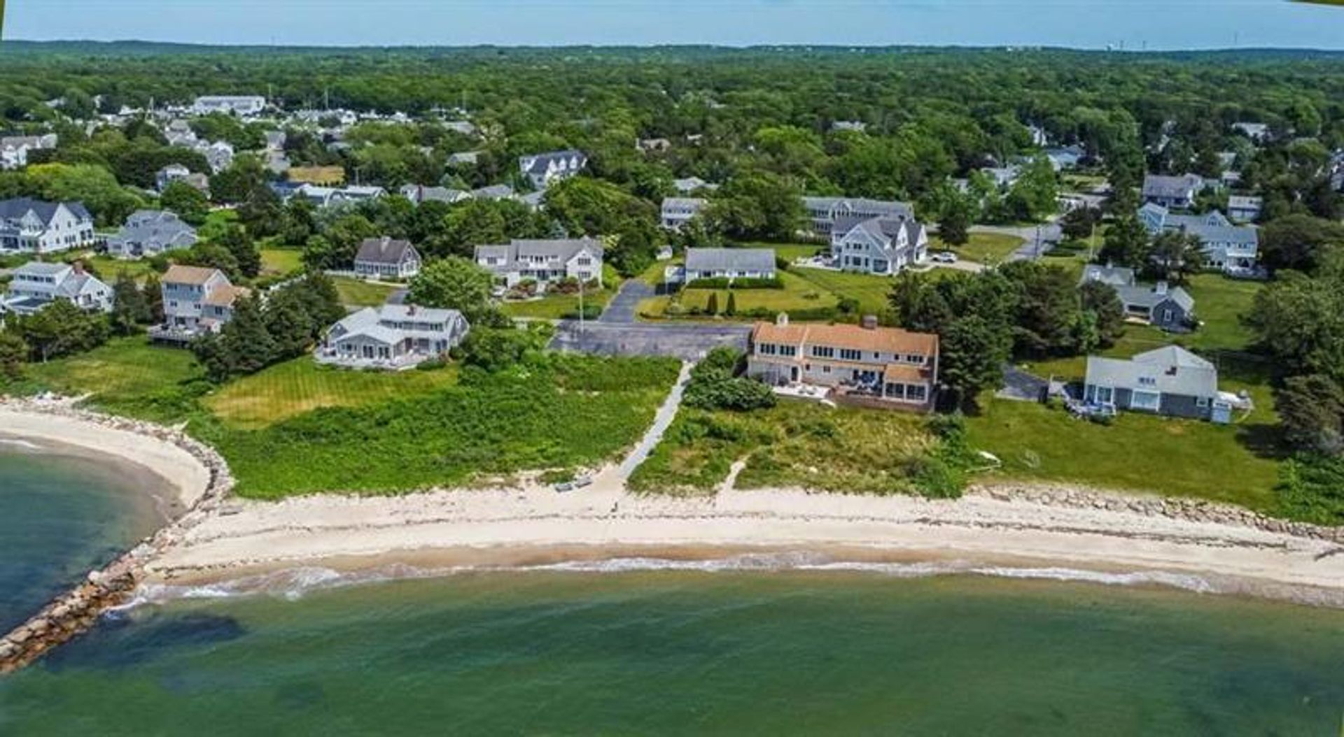 House in Silver Beach, Massachusetts 10769849