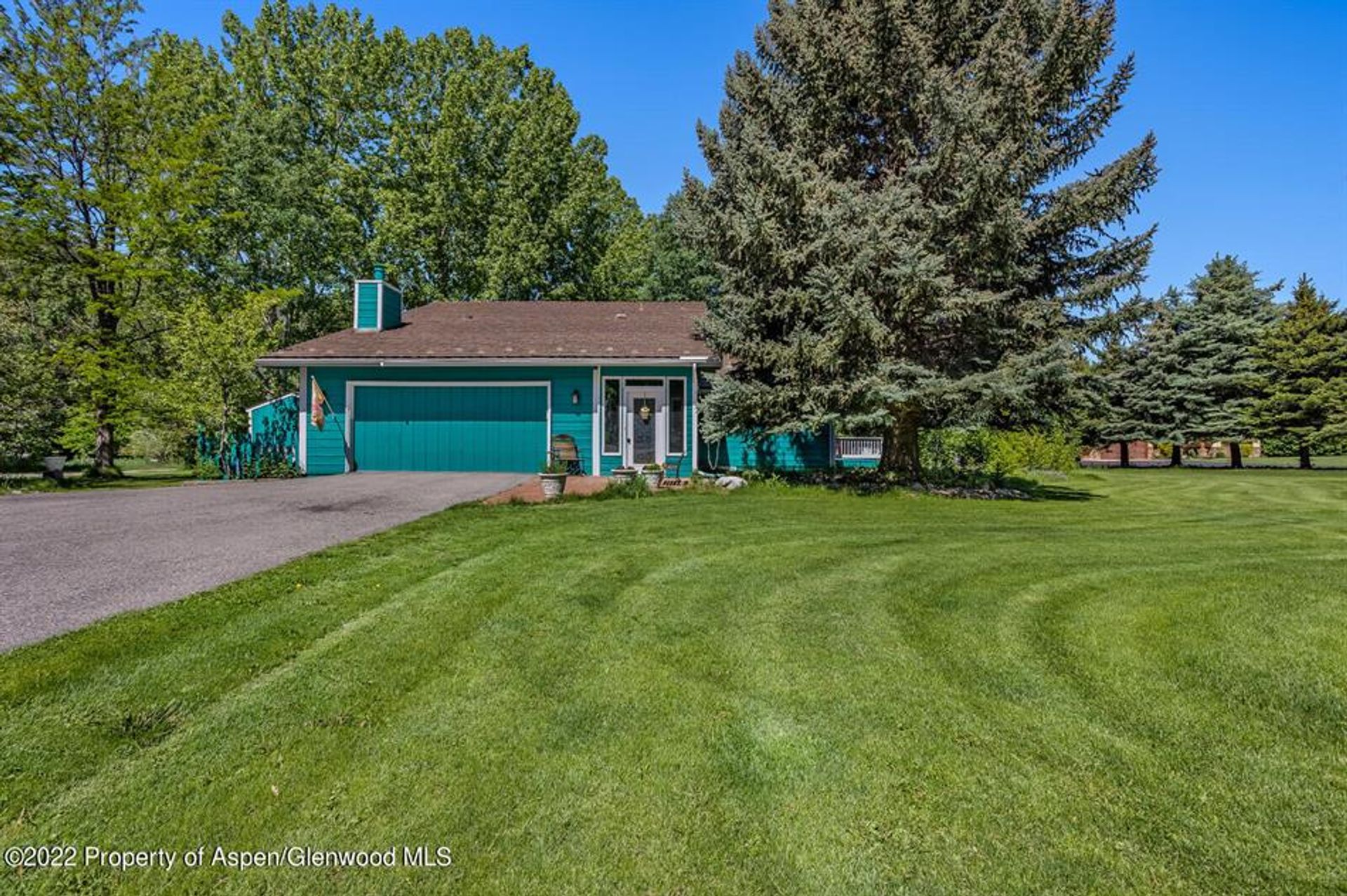 House in Cattle Creek, Colorado 10770101