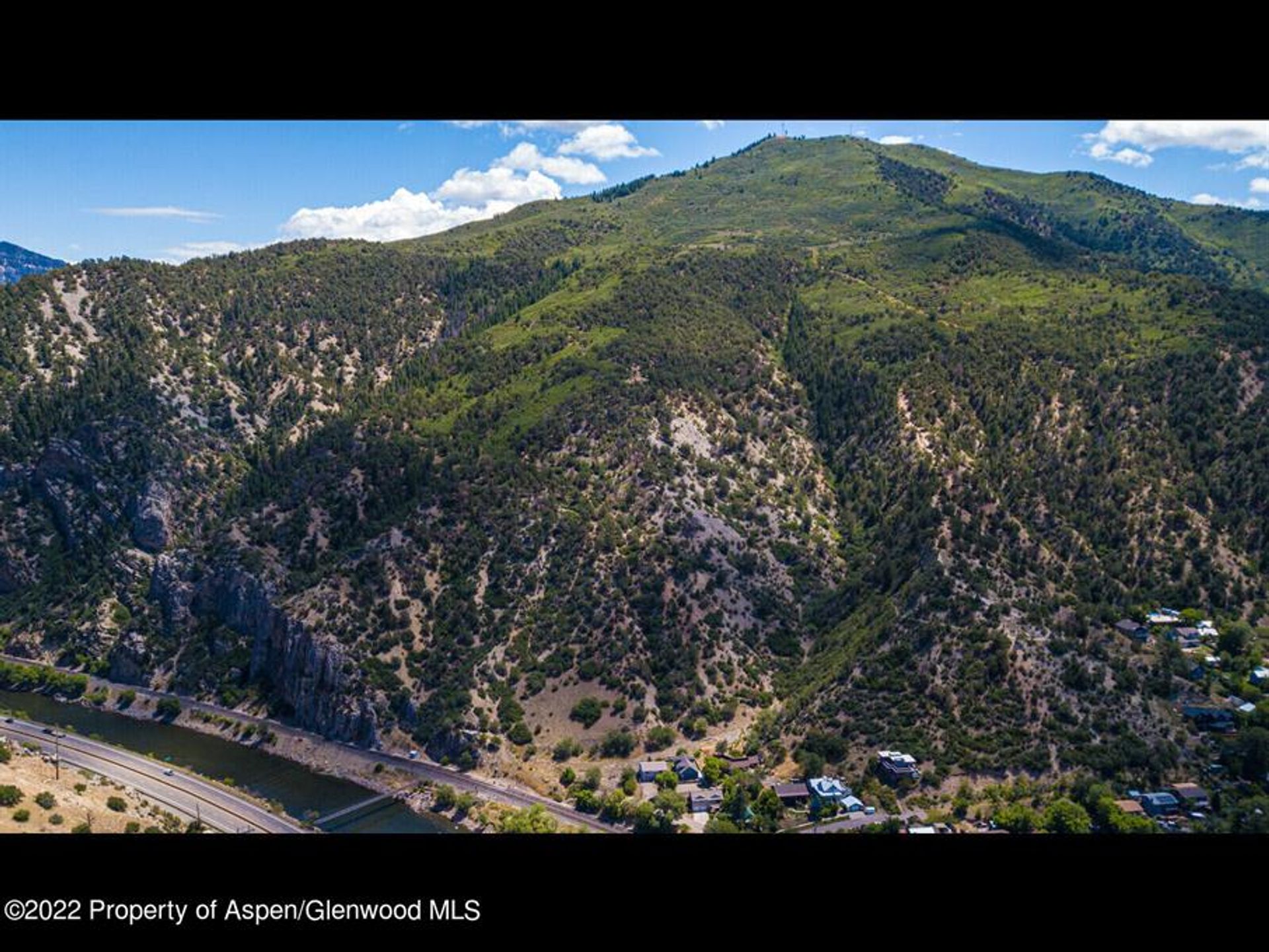 Condominium in Glenwood Springs, Colorado 10770209