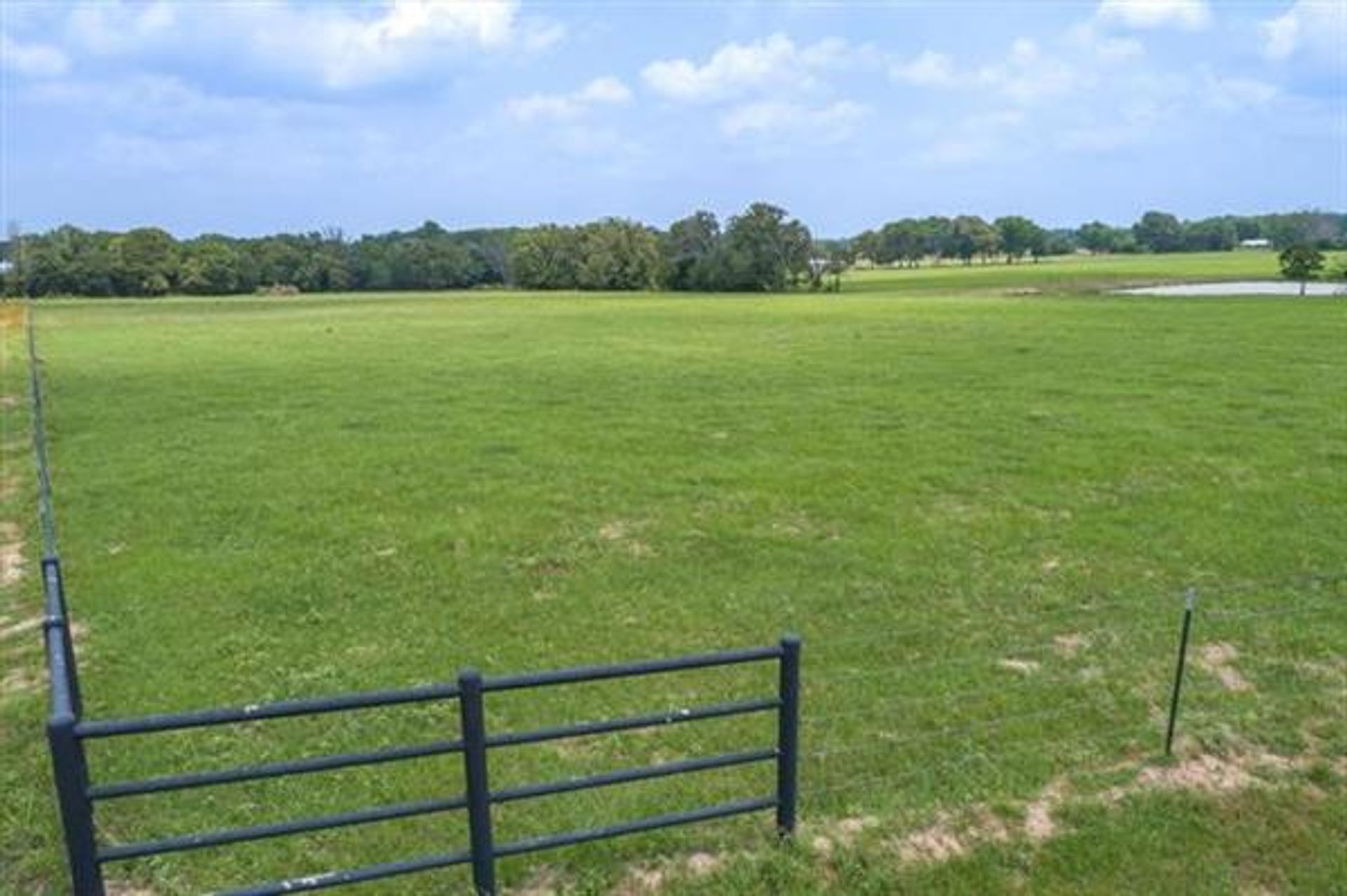 casa en Tundra, Texas 10770786