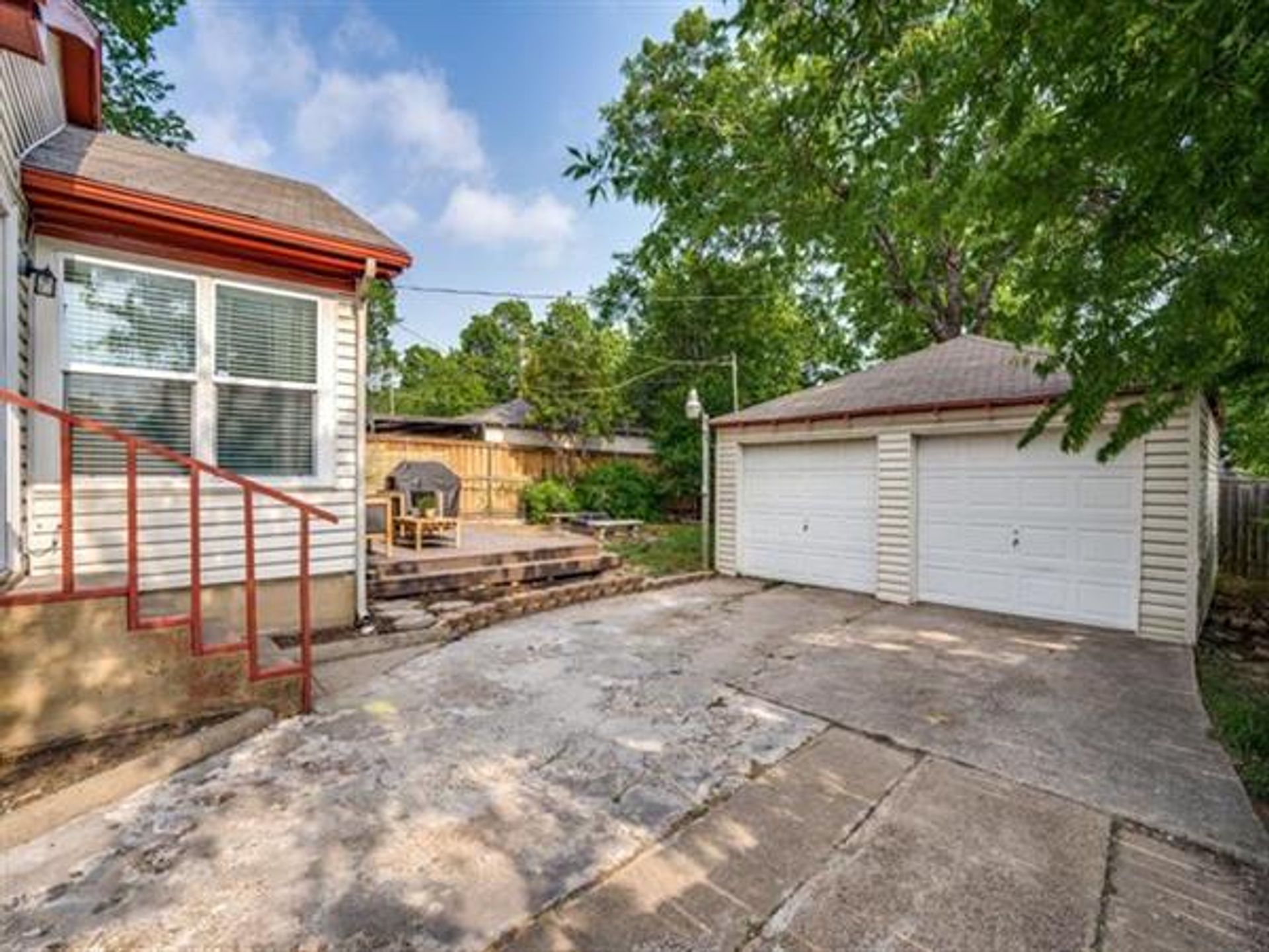 House in Dallas, Texas 10770846