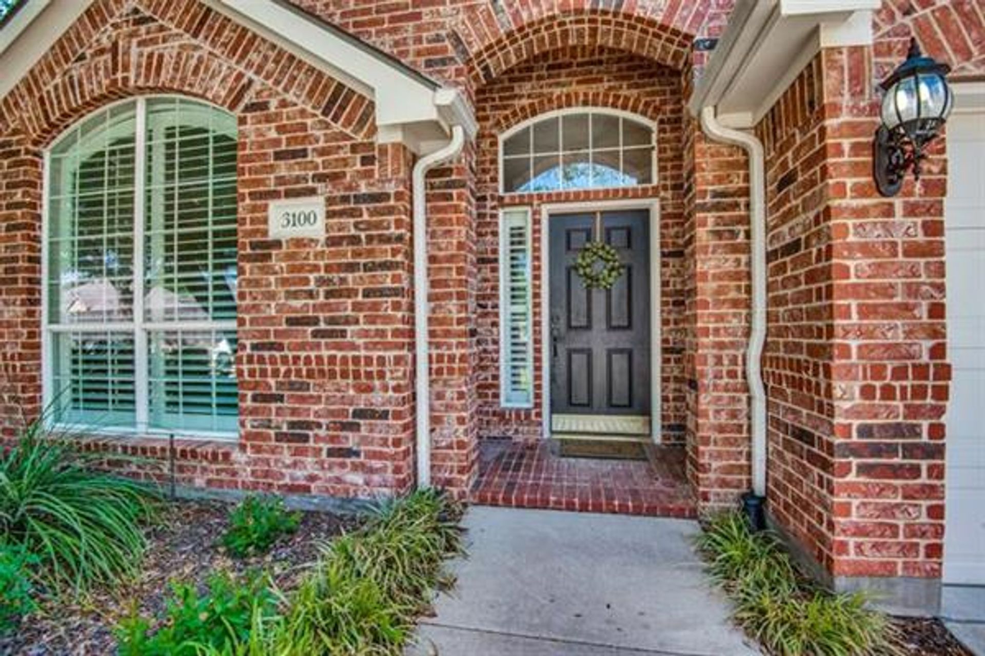 casa en Montículo de flores, Texas 10770997