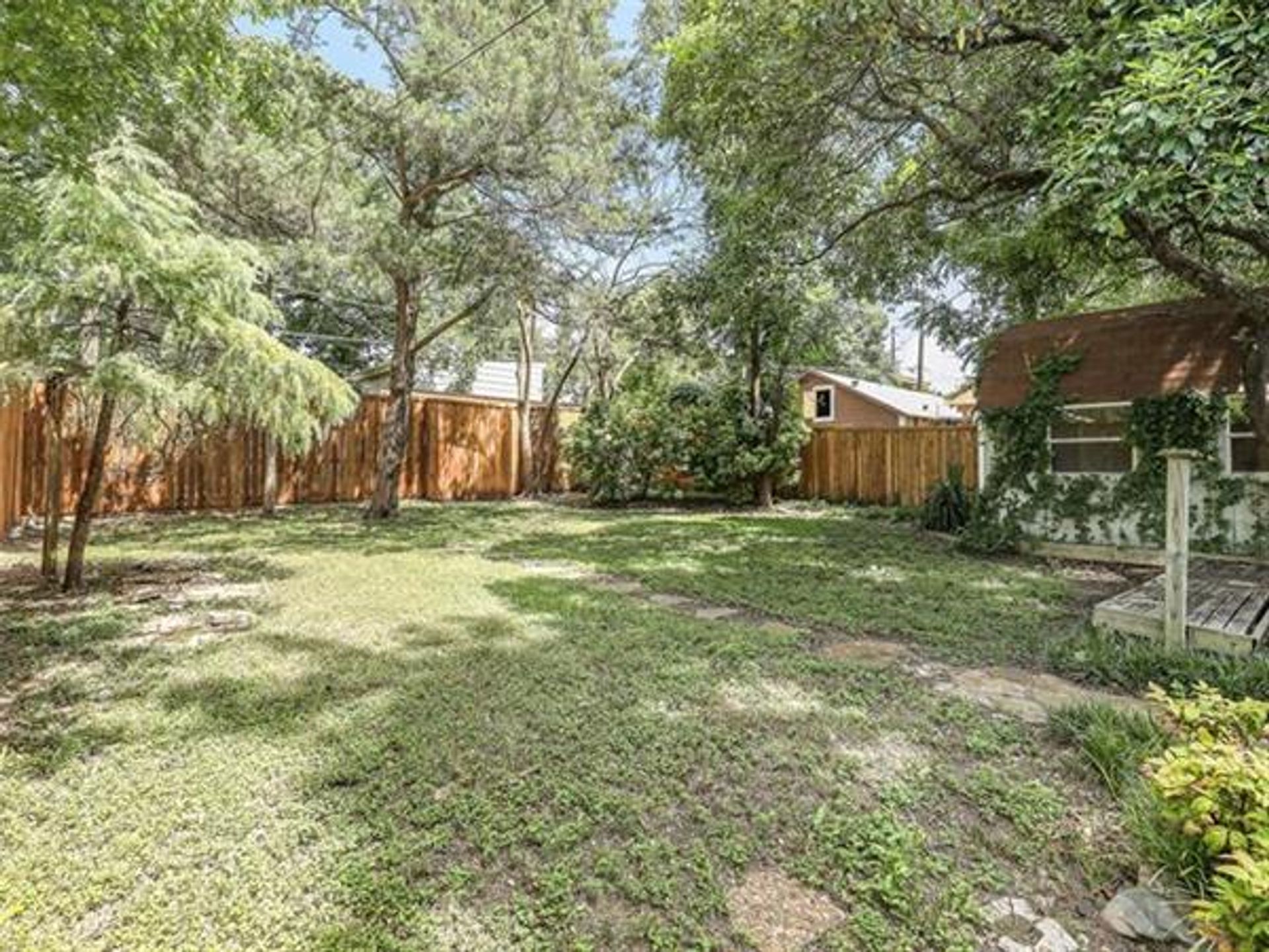 House in Dallas, Texas 10771076