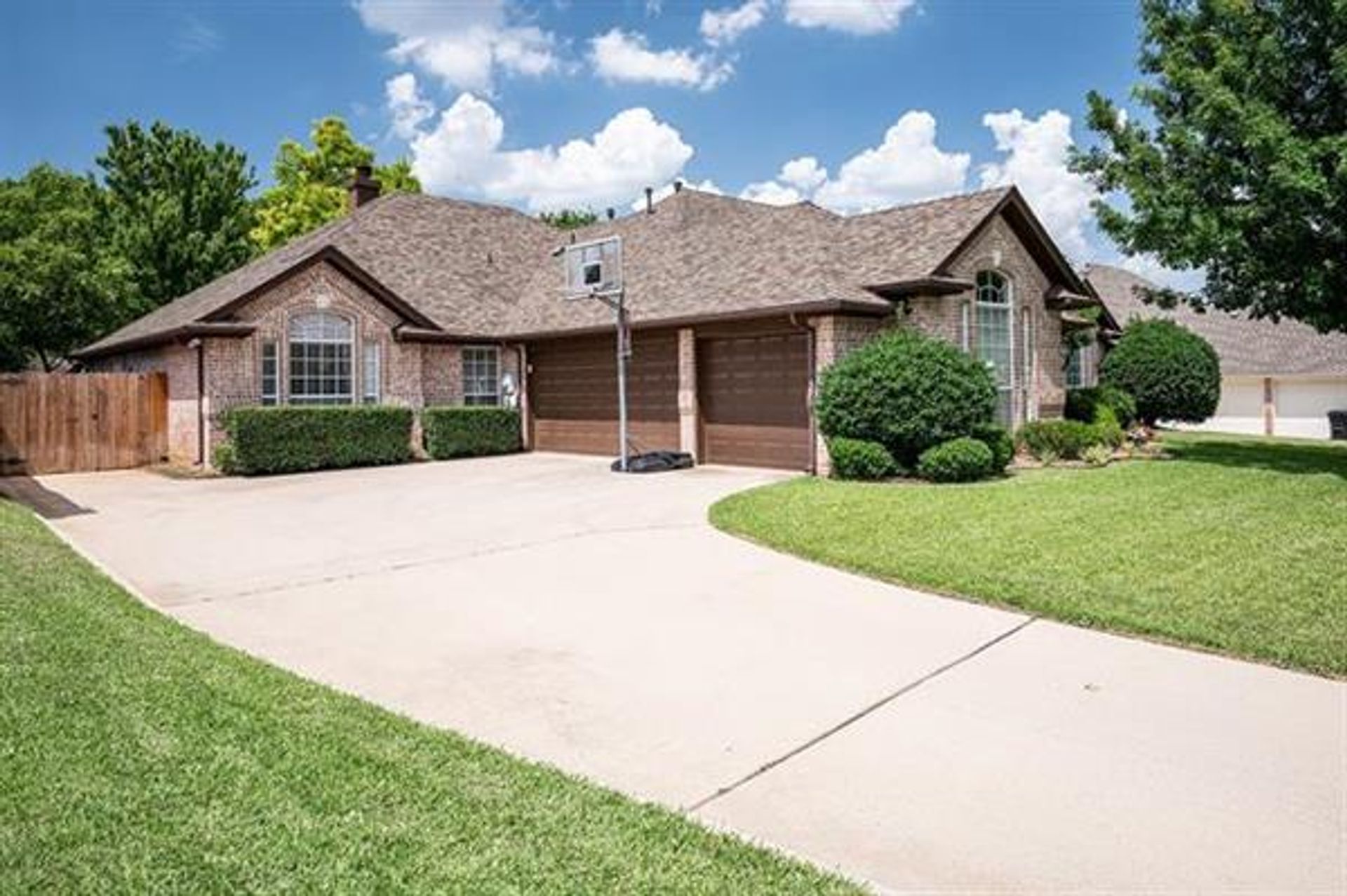 Hus i North Richland Hills, Texas 10771131