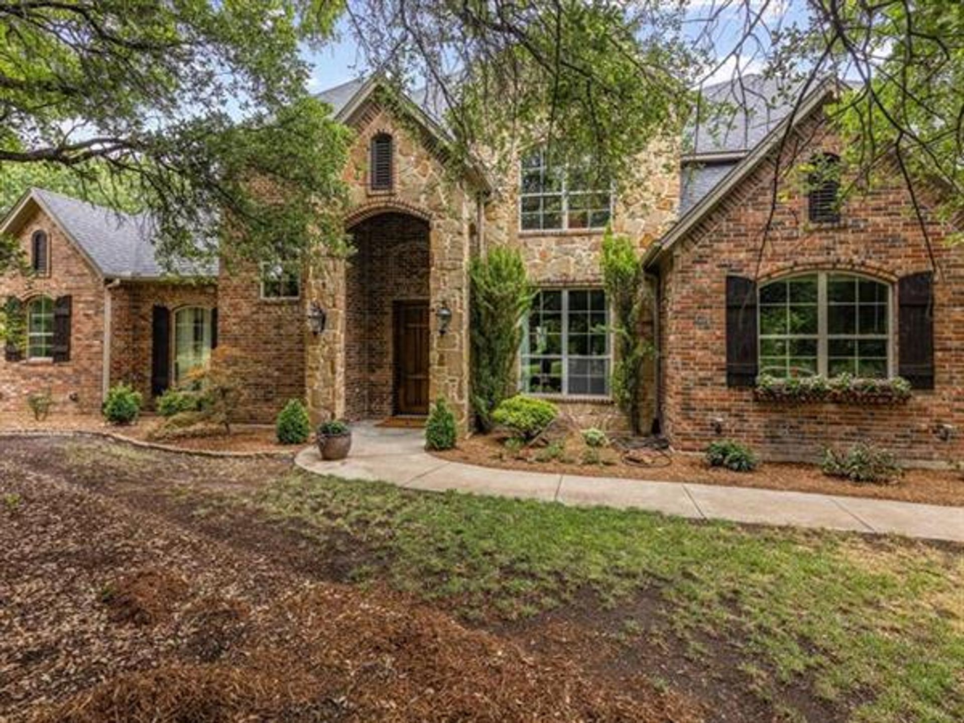 Dom w Hudson Oaks, Texas 10771397