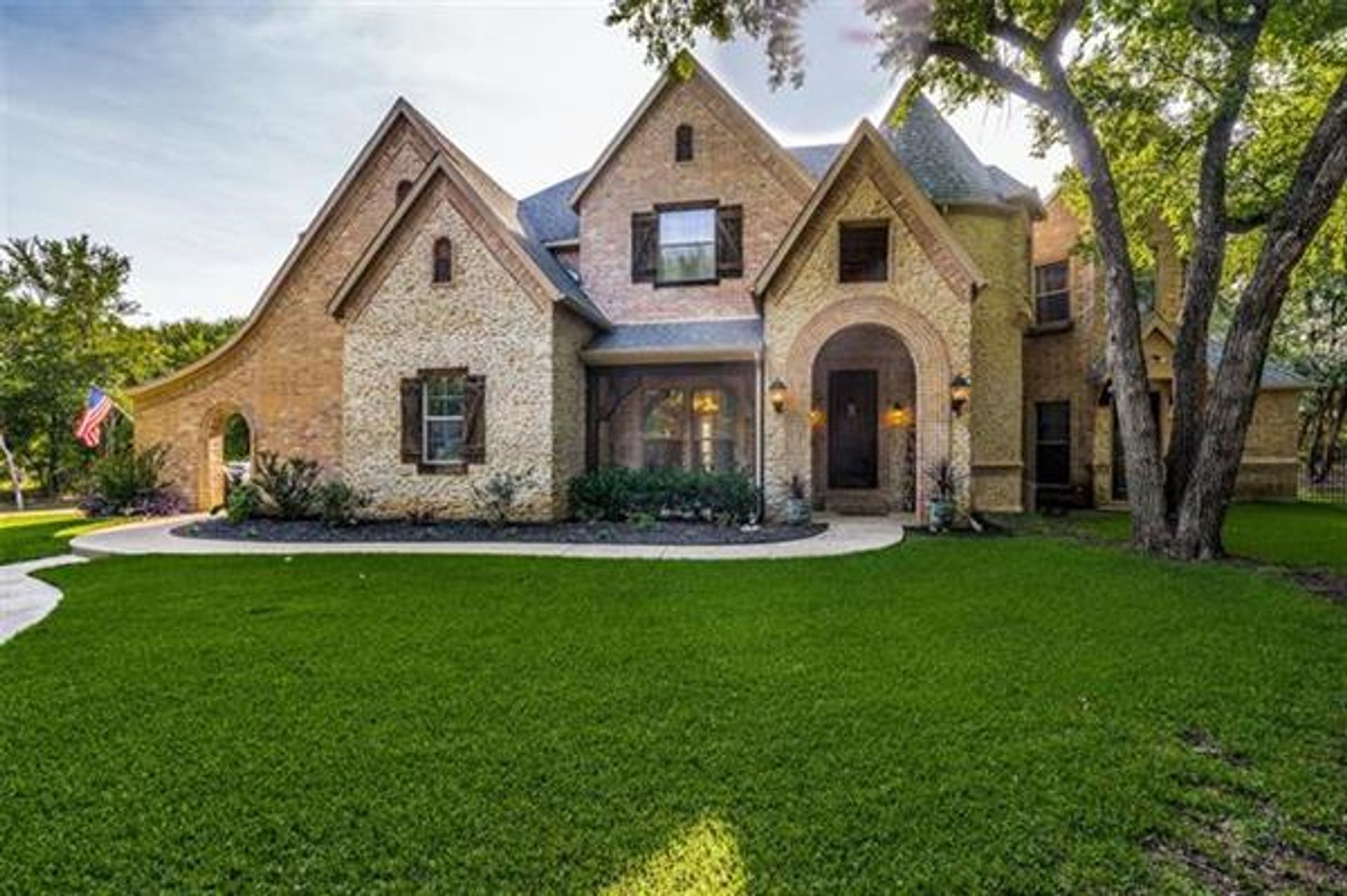 House in Cedar Hill, Texas 10771412