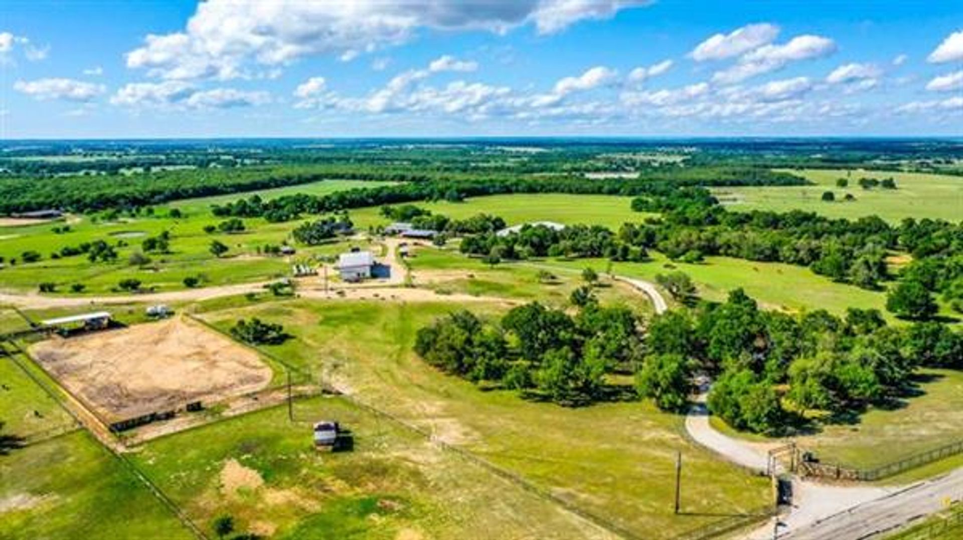 жилой дом в Poolville, Texas 10771520