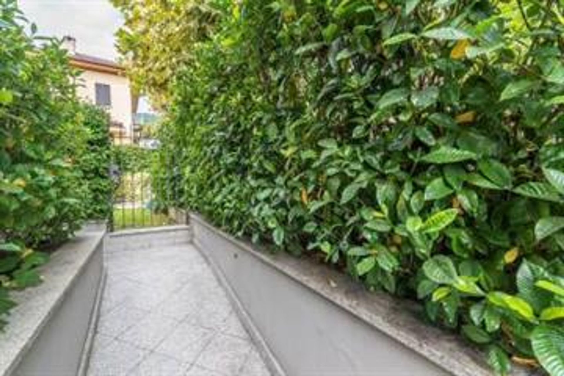 Condominium dans Stresa, Piémont 10771536