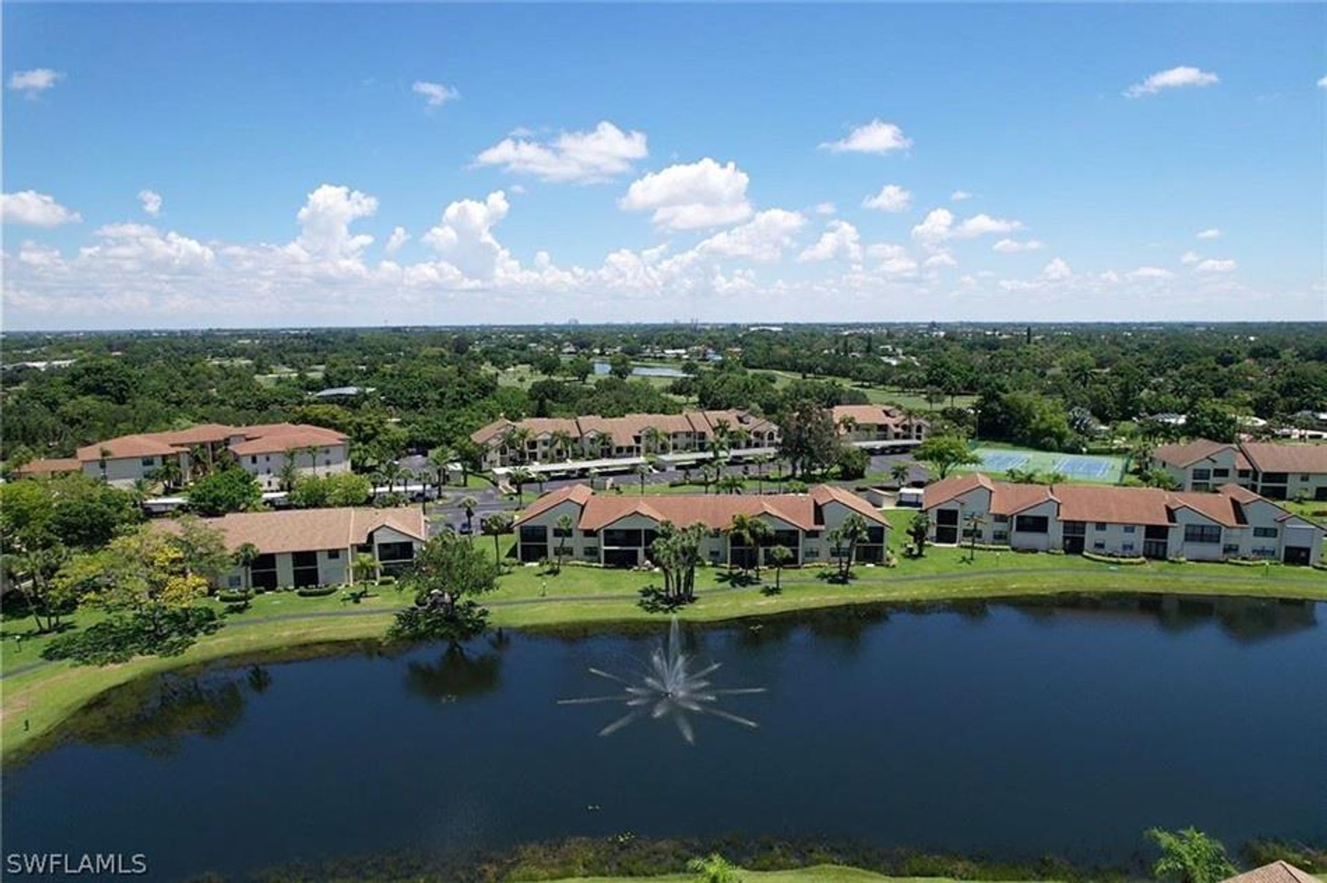 Συγκυριαρχία σε Cypress Lake, Florida 10771608