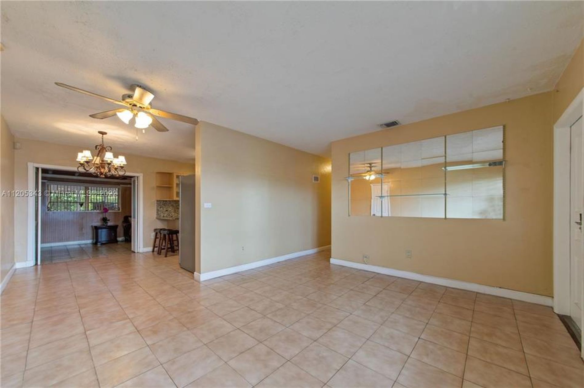 Condominio nel Hialeah, Florida 10771620